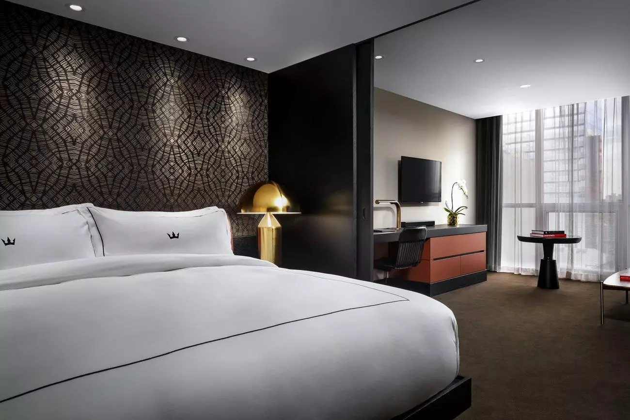 هتل Bisha Hotel Toronto تورنتو
