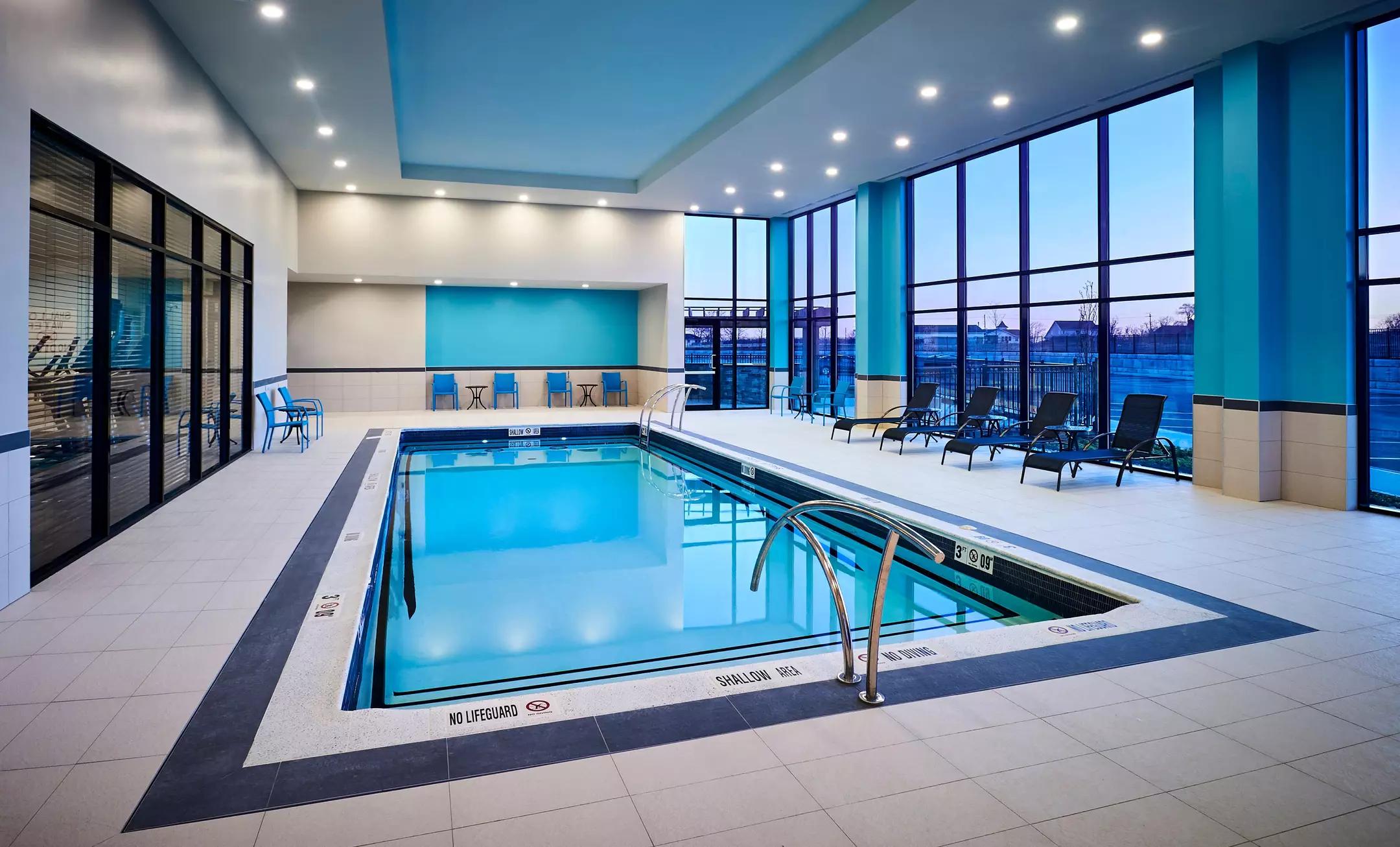 هتل Holiday Inn Express & Suites Niagara On The Lake Niagara on the Lake