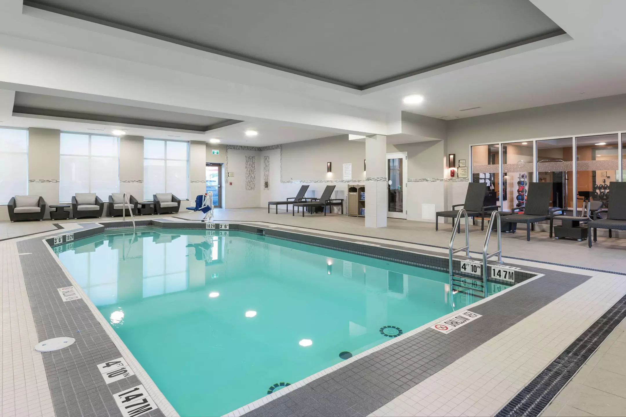 هتل Homewood Suites by Hilton Ottawa Airport اوتاوا