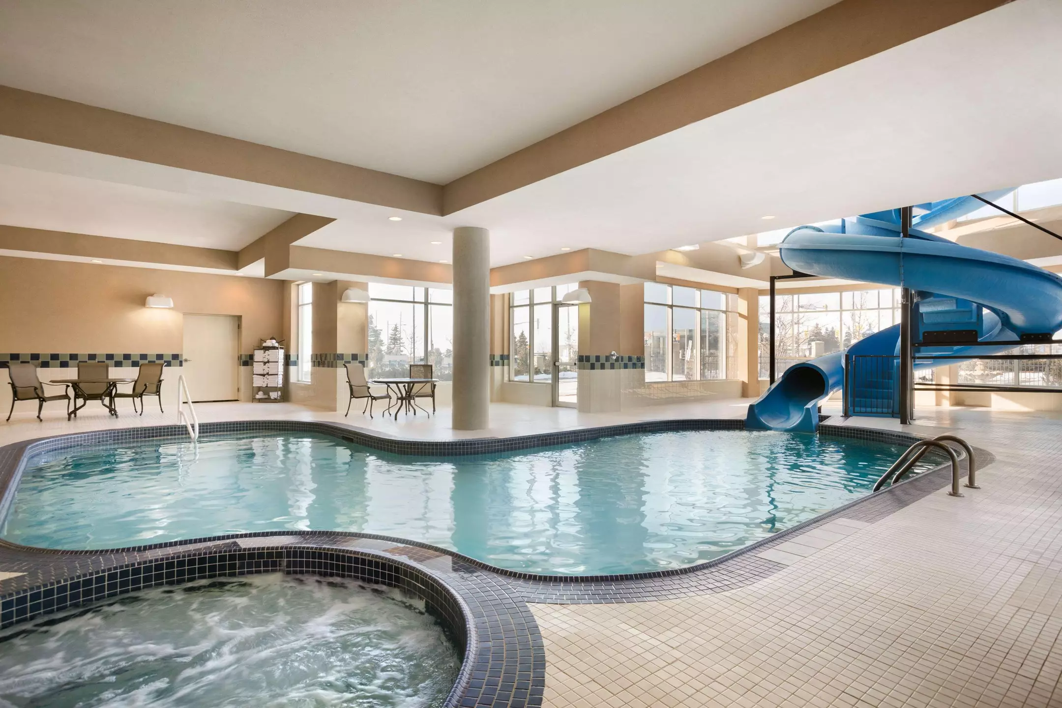 Alibaba https://cdn.alibaba.ir/ostorage/hotel-accommodation-images/6a1131eec86edf55f7251f69_Toronto-Hilton-Garden-Inn-Toronto-Vaughan-1.webp