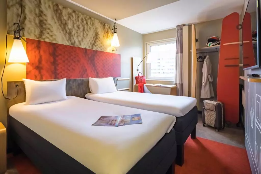 Alibaba https://cdn.alibaba.ir/ostorage/hotel-accommodation-images/6a11610cc86edf55f7254427_Zurich-ibis-Zurich-Messe-Airport-1.webp