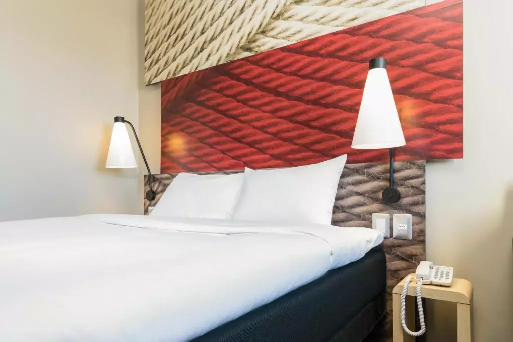 هتل ibis Zurich Messe Airport زوریخ