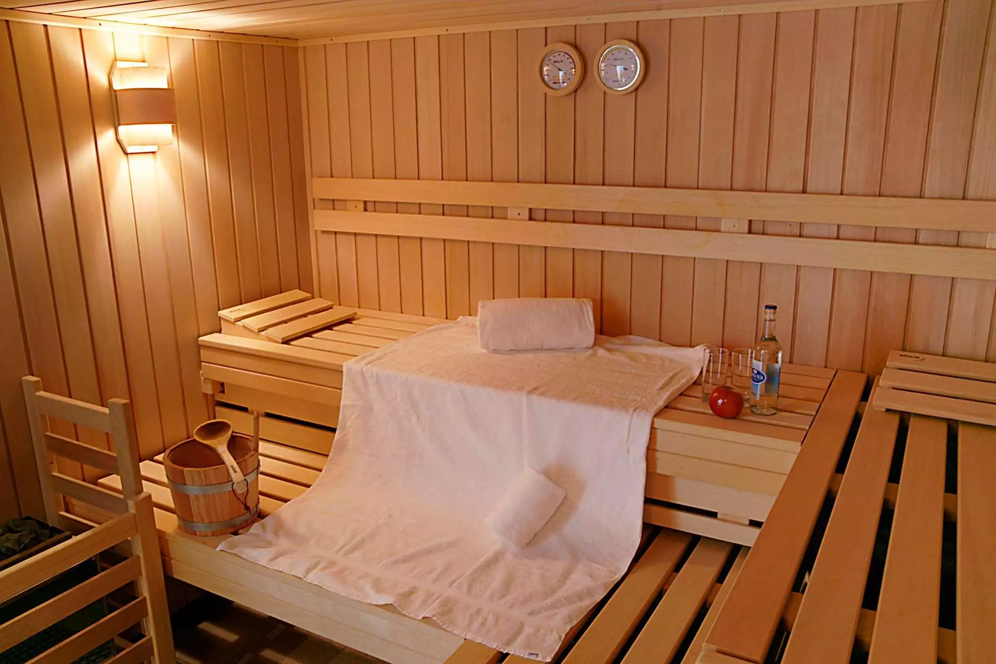 هتل H+ Hotel Zürich زوریخ