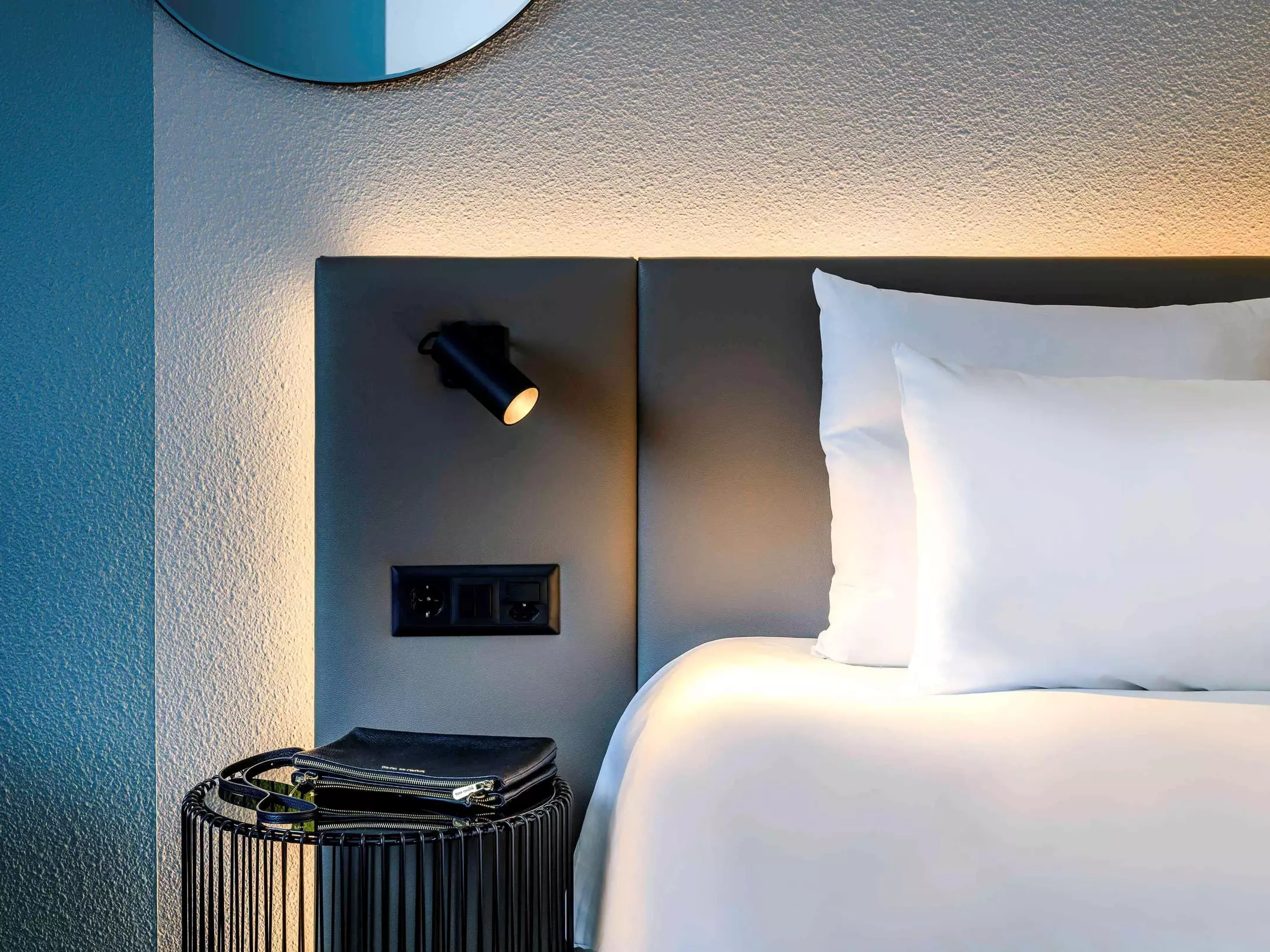 Alibaba https://cdn.alibaba.ir/ostorage/hotel-accommodation-images/6a117e82c86edf55f7255ada_Zurich-Novotel-Z-rich-City-West-1.webp