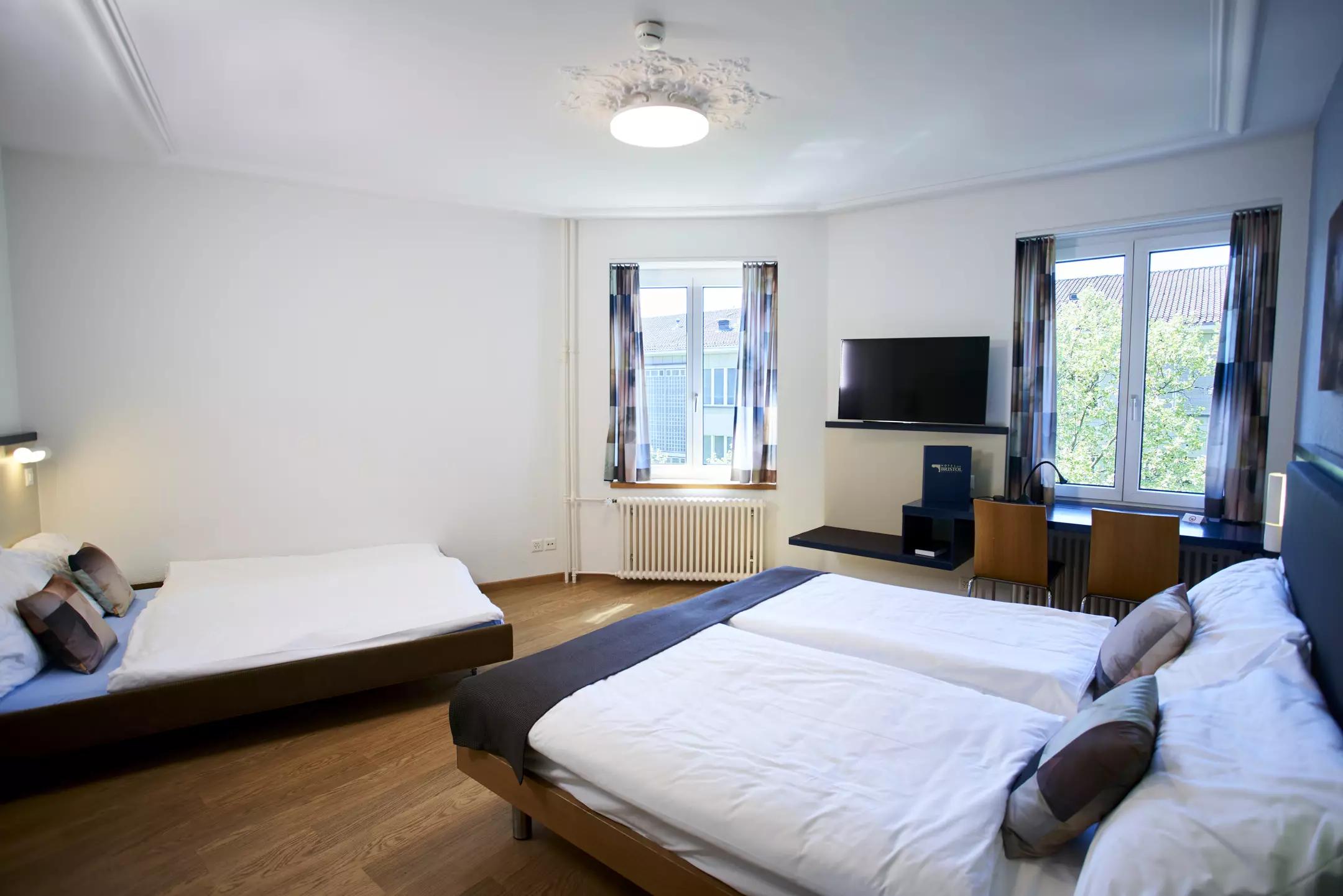 هتل Hotel Bristol Zurich زوریخ