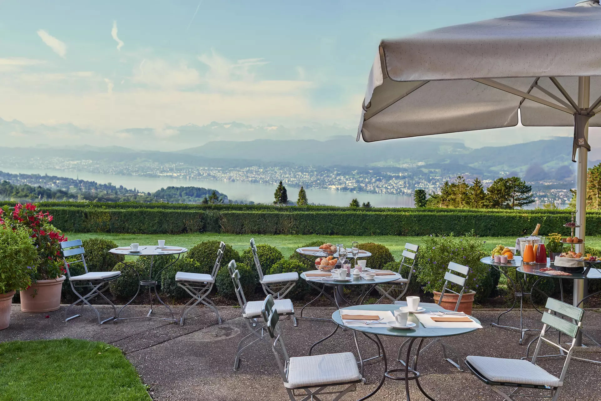 Alibaba https://cdn.alibaba.ir/ostorage/hotel-accommodation-images/6a119321c86edf55f7256a32_Zurich-Sorell-Hotel-Z-richberg-1.webp