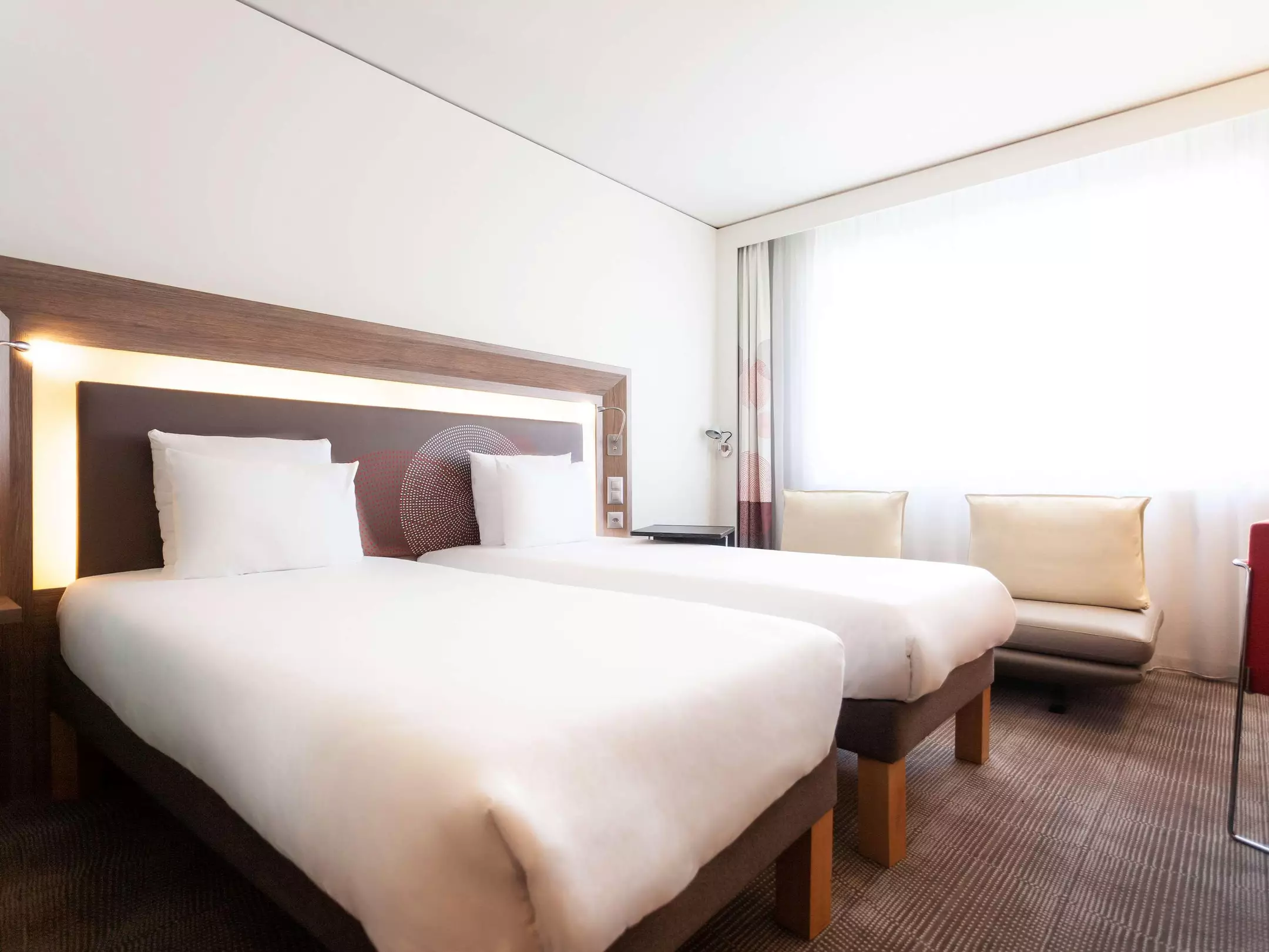 هتل Novotel Basel City باسل