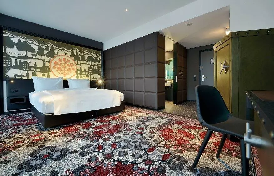 Alibaba https://cdn.alibaba.ir/ostorage/hotel-accommodation-images/6a11a34e61ec039ef762dc6f_Zurich-Kameha-Grand-Zurich-Autograph-Collection-1.webp
