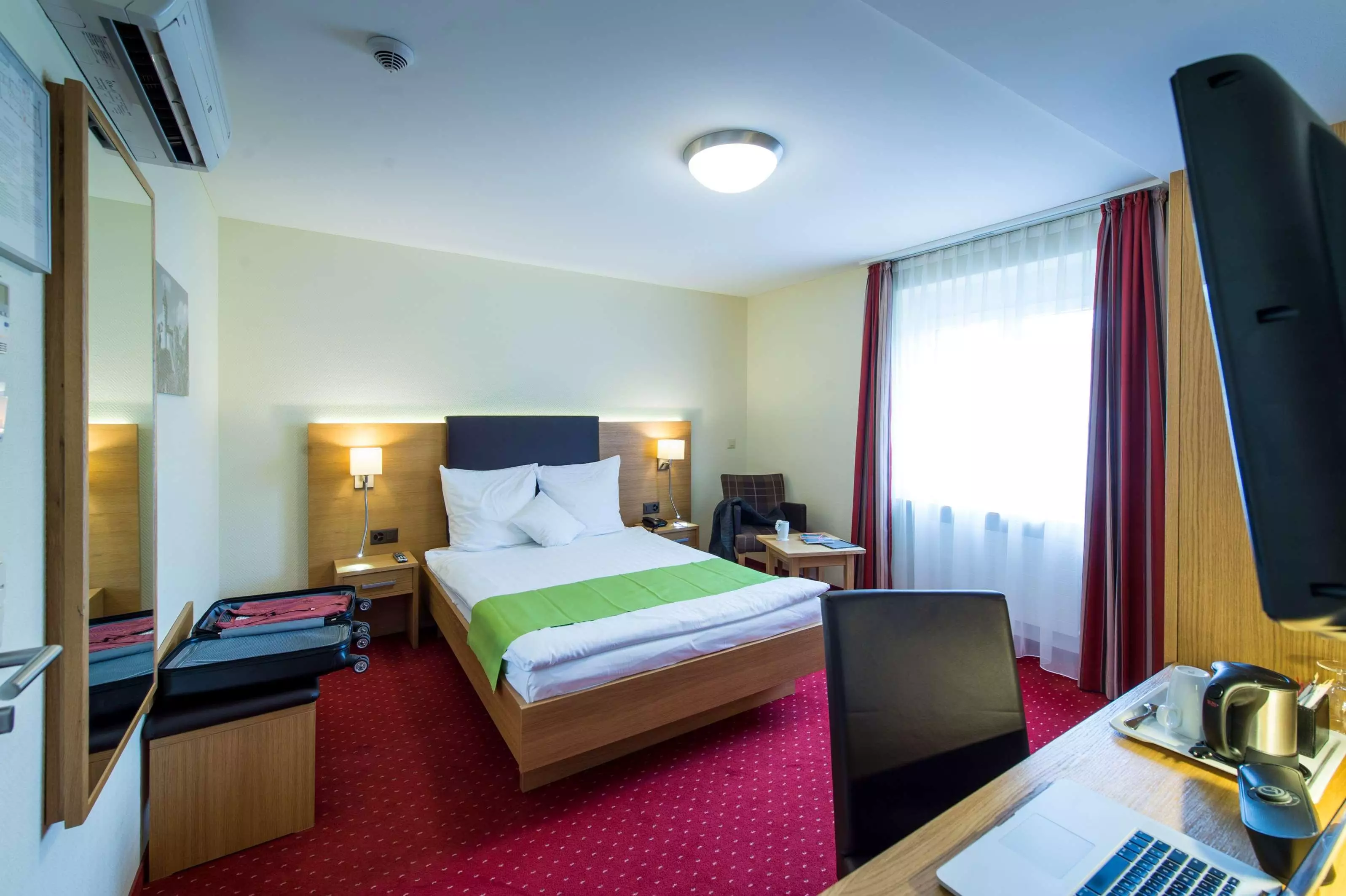 هتل Best Western Plus Hotel Bahnhof Schaffhausen