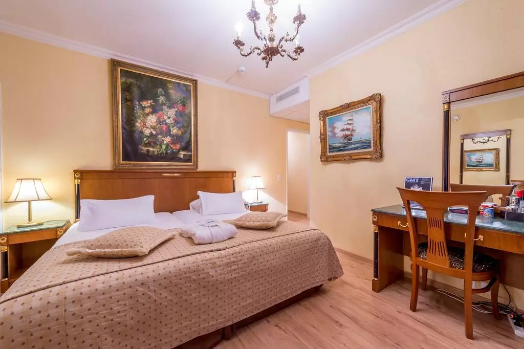 Alibaba https://cdn.alibaba.ir/ostorage/hotel-accommodation-images/6a11c63761ec039ef762f66b_Geneva-Hotel-Century-Gen-ve-1.webp