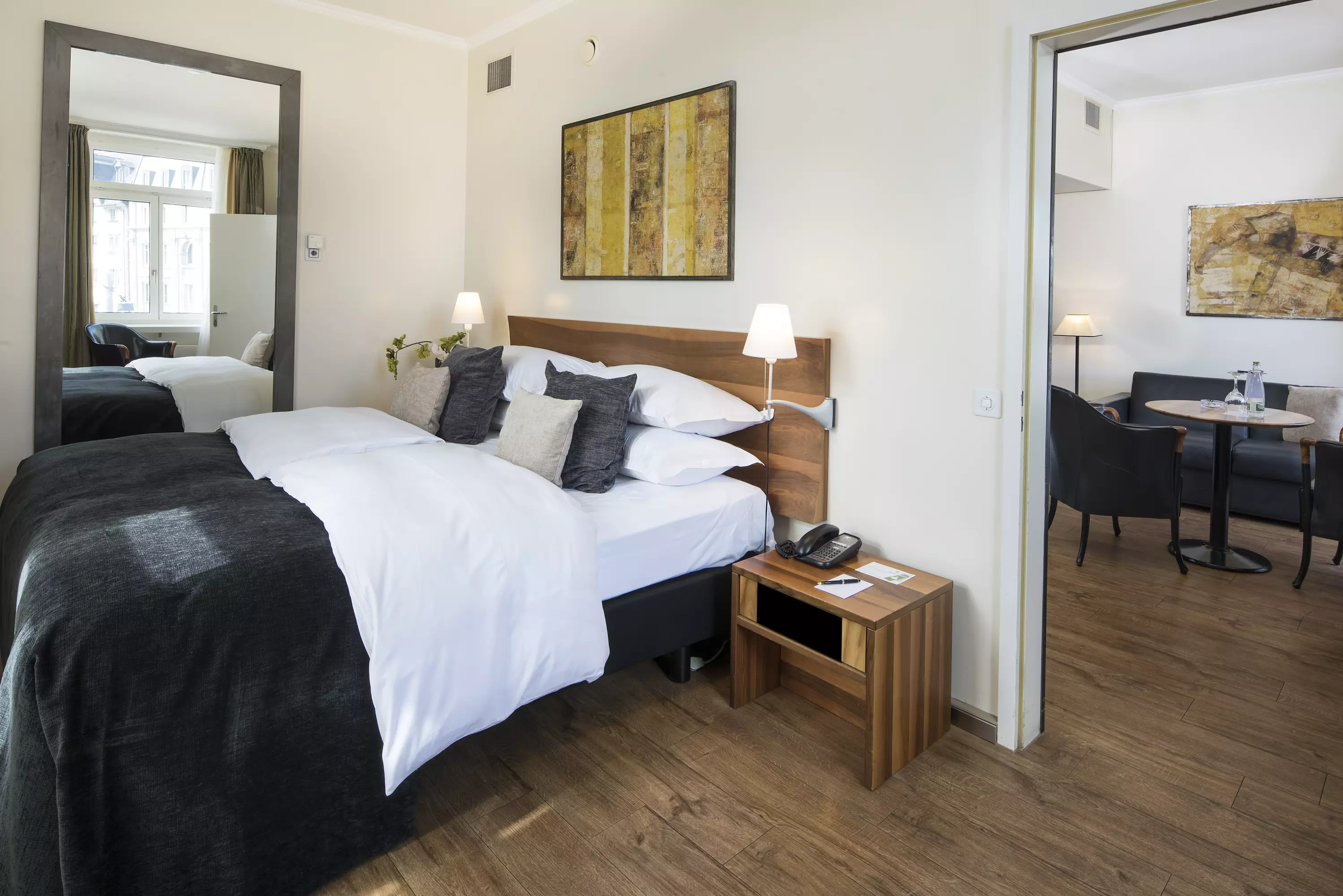 Alibaba https://cdn.alibaba.ir/ostorage/hotel-accommodation-images/6a11c72961ec039ef762f72e_Zurich-Central-Plaza-1.webp