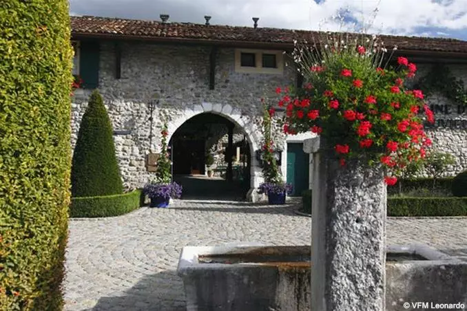 هتل Domaine de Chateauvieux Satigny