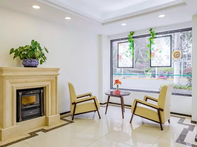 هتل Greentree Inn Shanghai Jingan Xinzha Road Business Hotel Shanghai