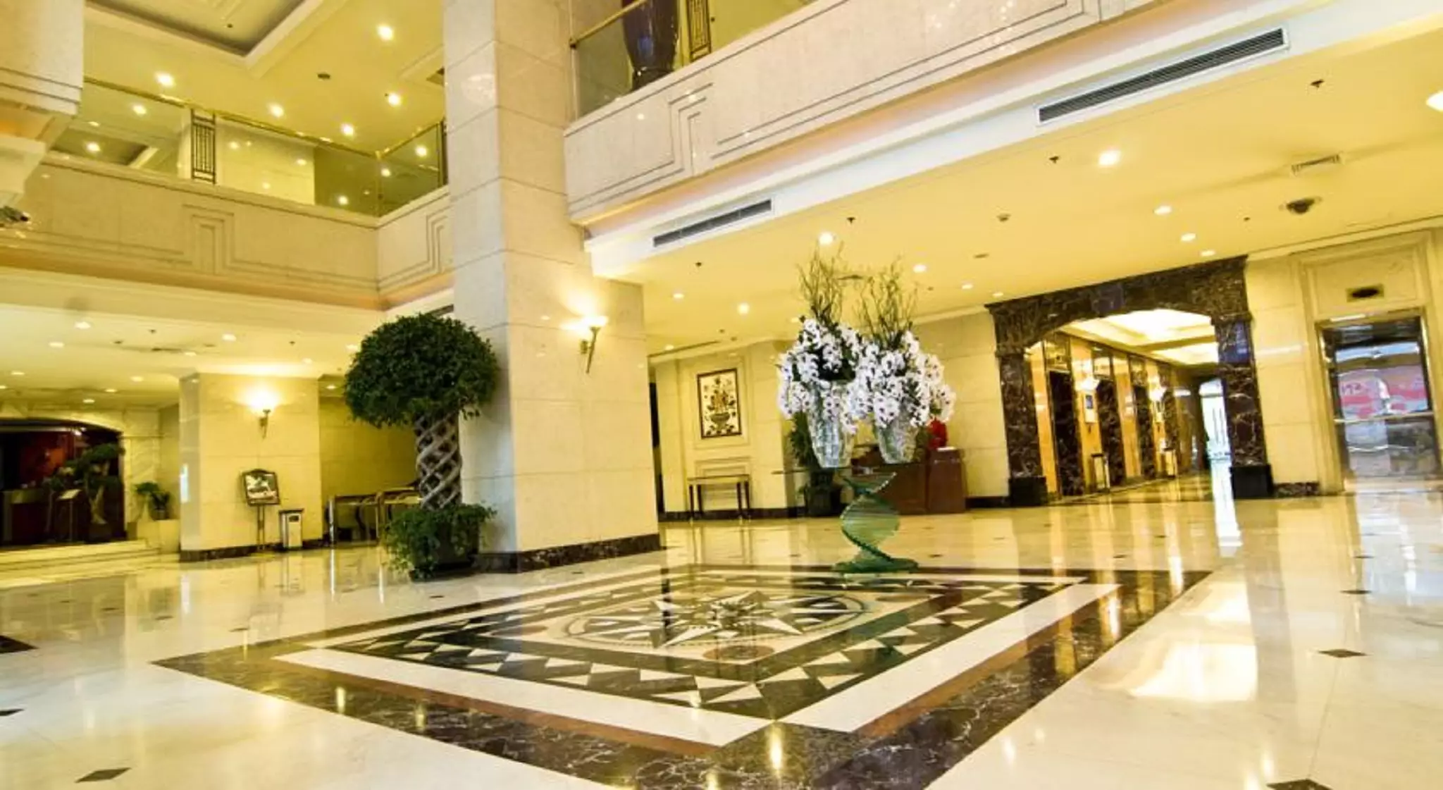 هتل Tong Mao Shanghai