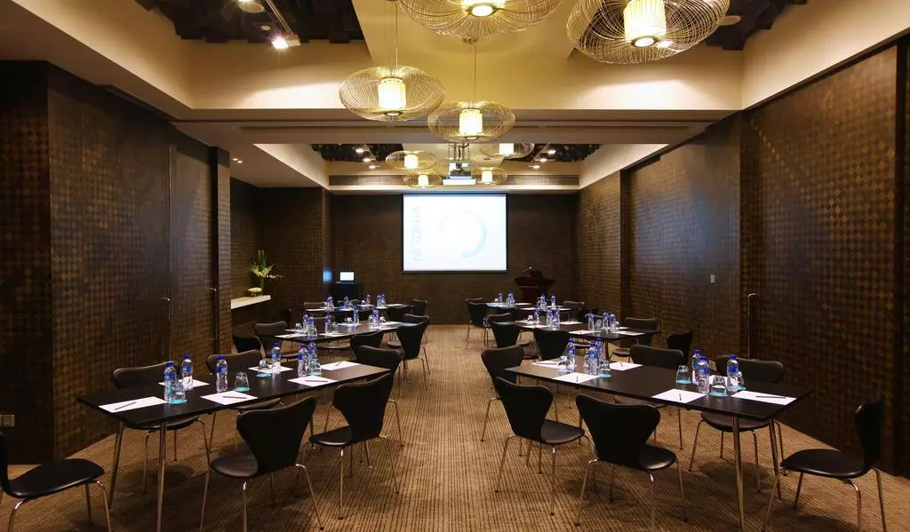 Alibaba https://cdn.alibaba.ir/ostorage/hotel-accommodation-images/6a1222a161ec039ef7633821_Shanghai-Modena-by-Fraser-Putuo-Shanghai-1.webp