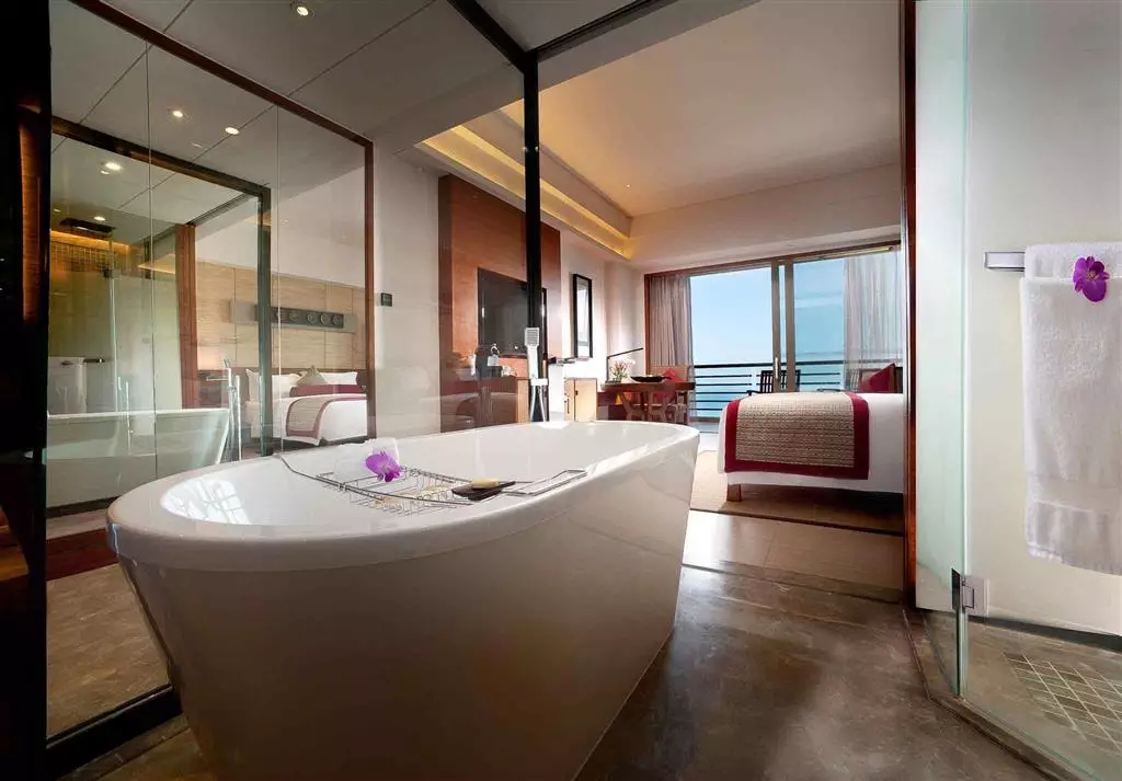 هتل Pullman Oceanview Sanya Bay Resort & Spa Sanya