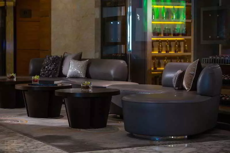 Alibaba https://cdn.alibaba.ir/ostorage/hotel-accommodation-images/6a125bee61ec039ef7636260_Shanghai-Renaissance-Shanghai-Yangtze-1.webp