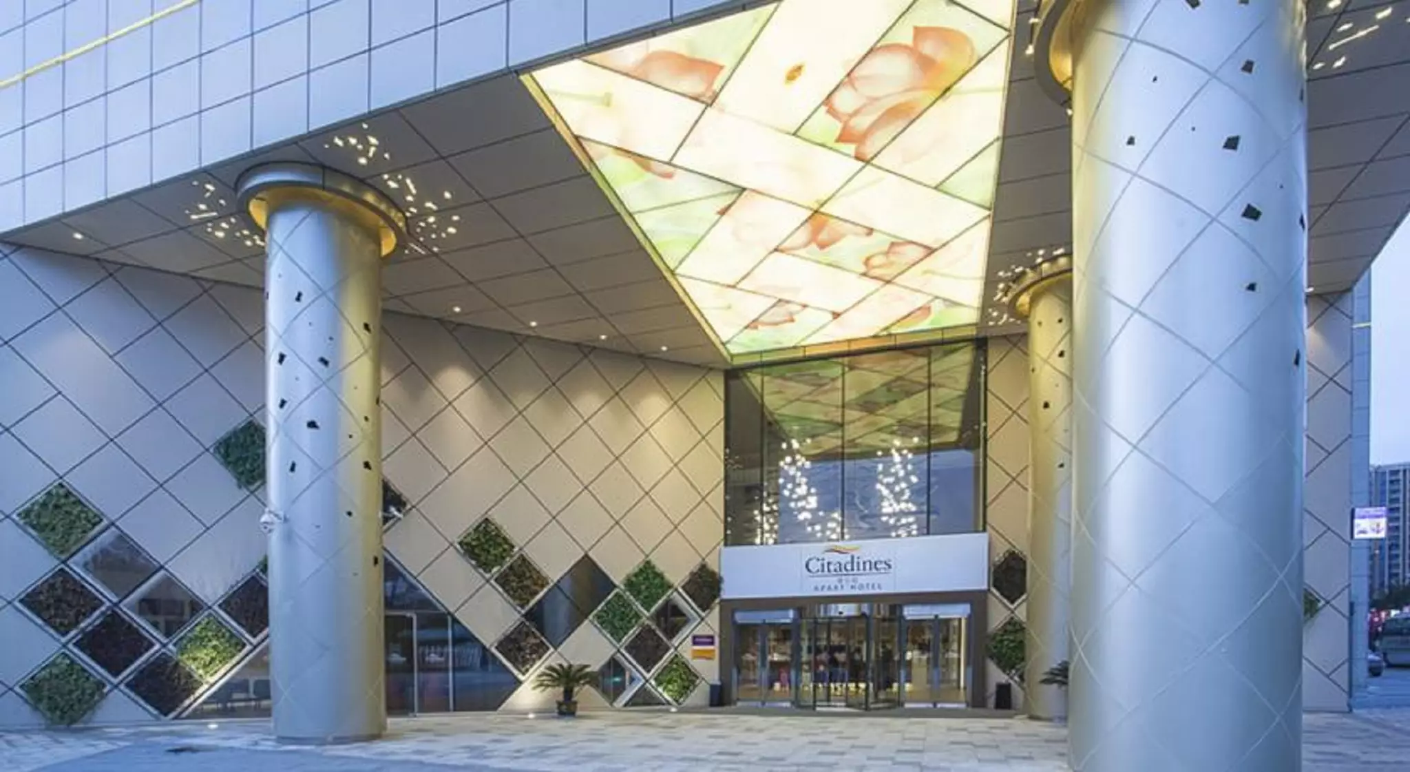 هتل Citadines Intime City Hangzhou Hangzhou