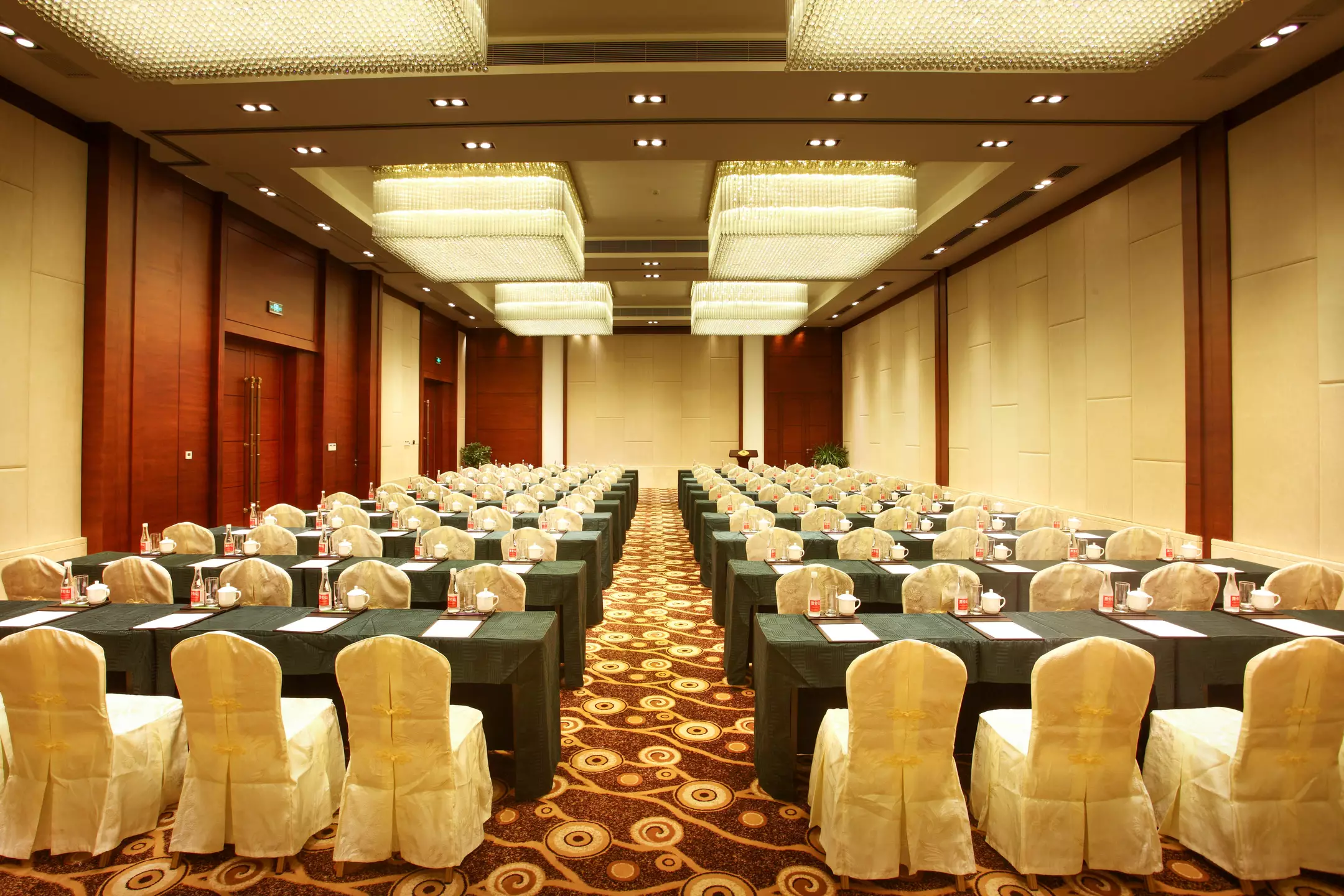 هتل Seacube Resort Sanya