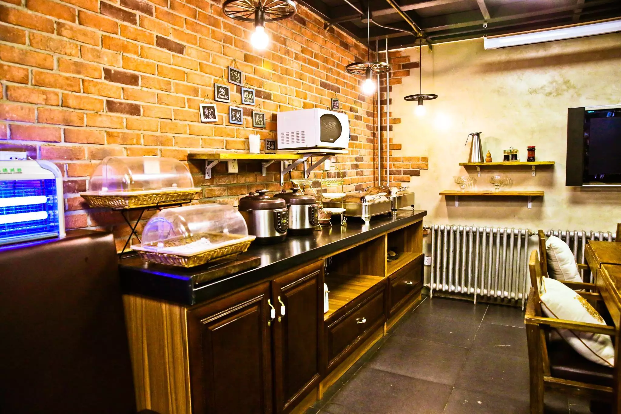 Alibaba https://cdn.alibaba.ir/ostorage/hotel-accommodation-images/6a12c2a361ec039ef763aeba_Beijing-Nostalgia-Hotel-Beijing-Confucius-Temple-1.webp