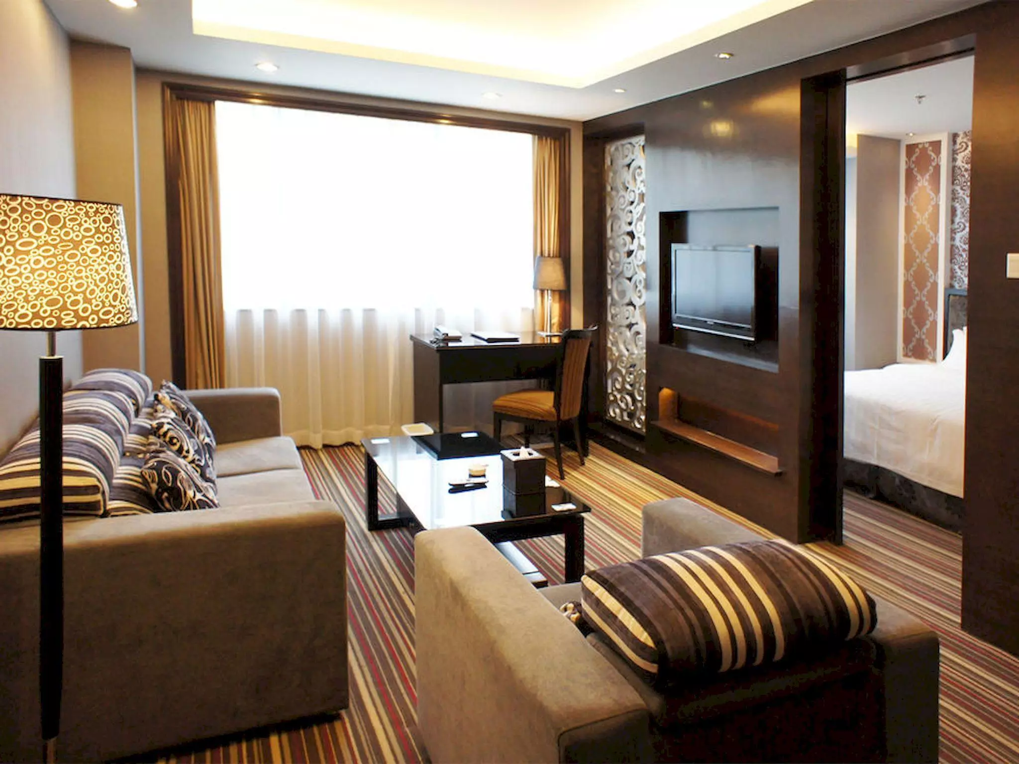 Alibaba https://cdn.alibaba.ir/ostorage/hotel-accommodation-images/6a12ccac61ec039ef763b5e8_Shenzhen-Shenzhen-Lido-Hotel-1.webp