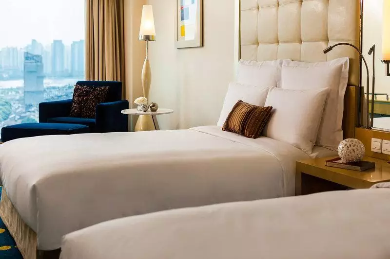 Alibaba https://cdn.alibaba.ir/ostorage/hotel-accommodation-images/6a1309dd61ec039ef763e240_Shanghai-Renaissance-Shanghai-Yuyuan-Garden-1.webp