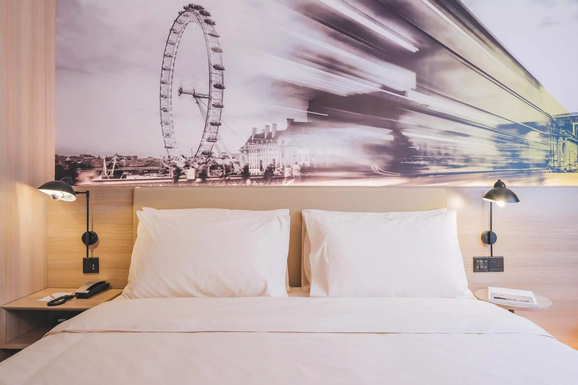 Alibaba https://cdn.alibaba.ir/ostorage/hotel-accommodation-images/6a1340df61ec039ef7640bee_Shanghai-Atour-Light-Shanghai-On-the-Bund-1.webp