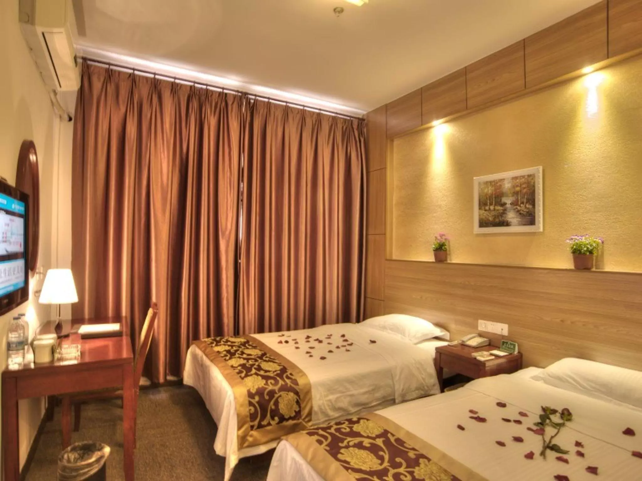 هتل GreenTree Alliance Shanghai ChongMing BaYi Road Walking Street Hotel Shanghai