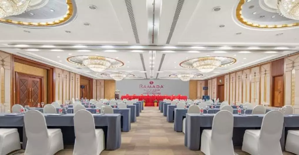 هتل Ramada Pudong Airport Shanghai Shanghai