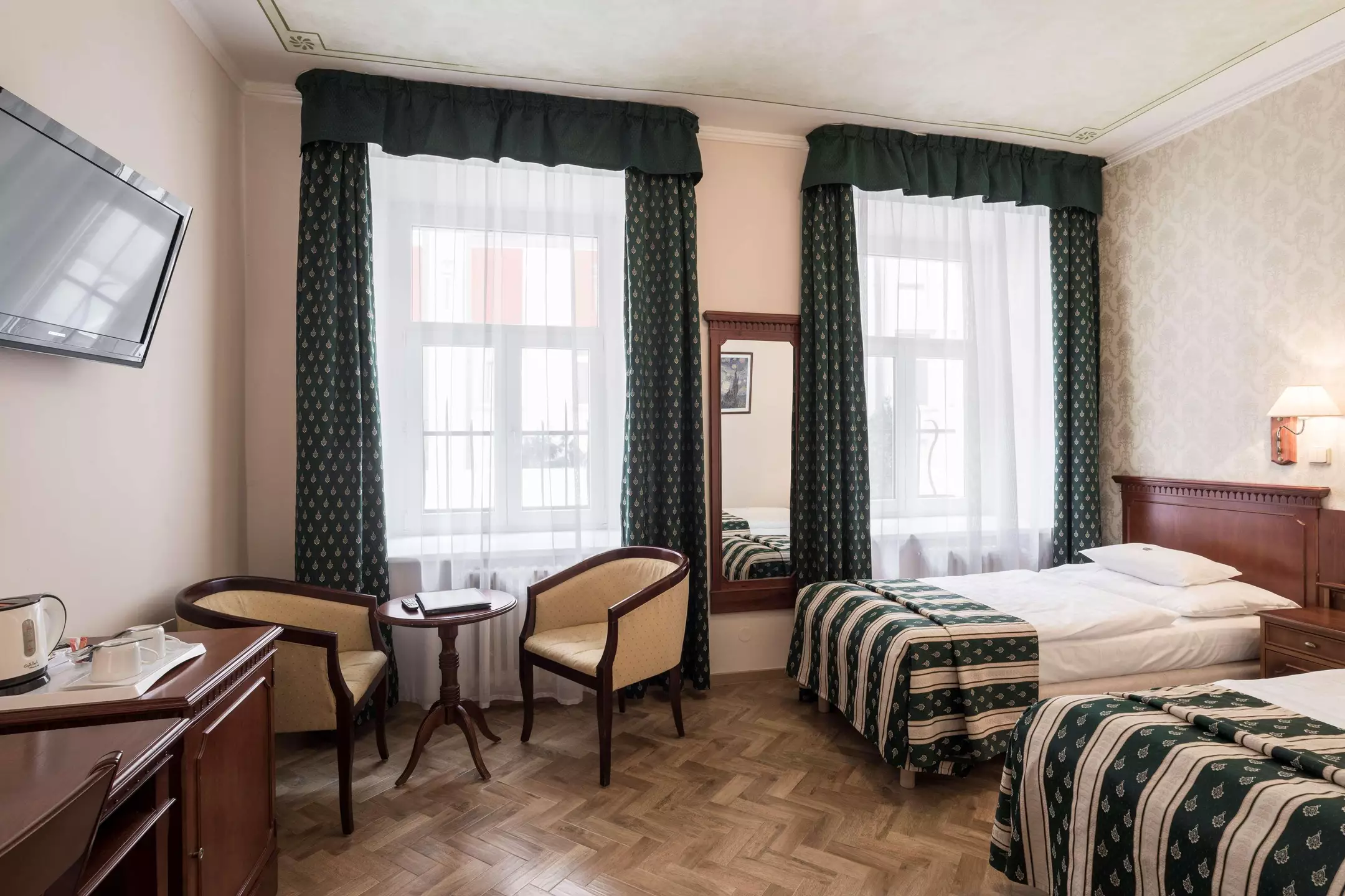 هتل Best Western Plus Hotel Meteor Plaza پراگ