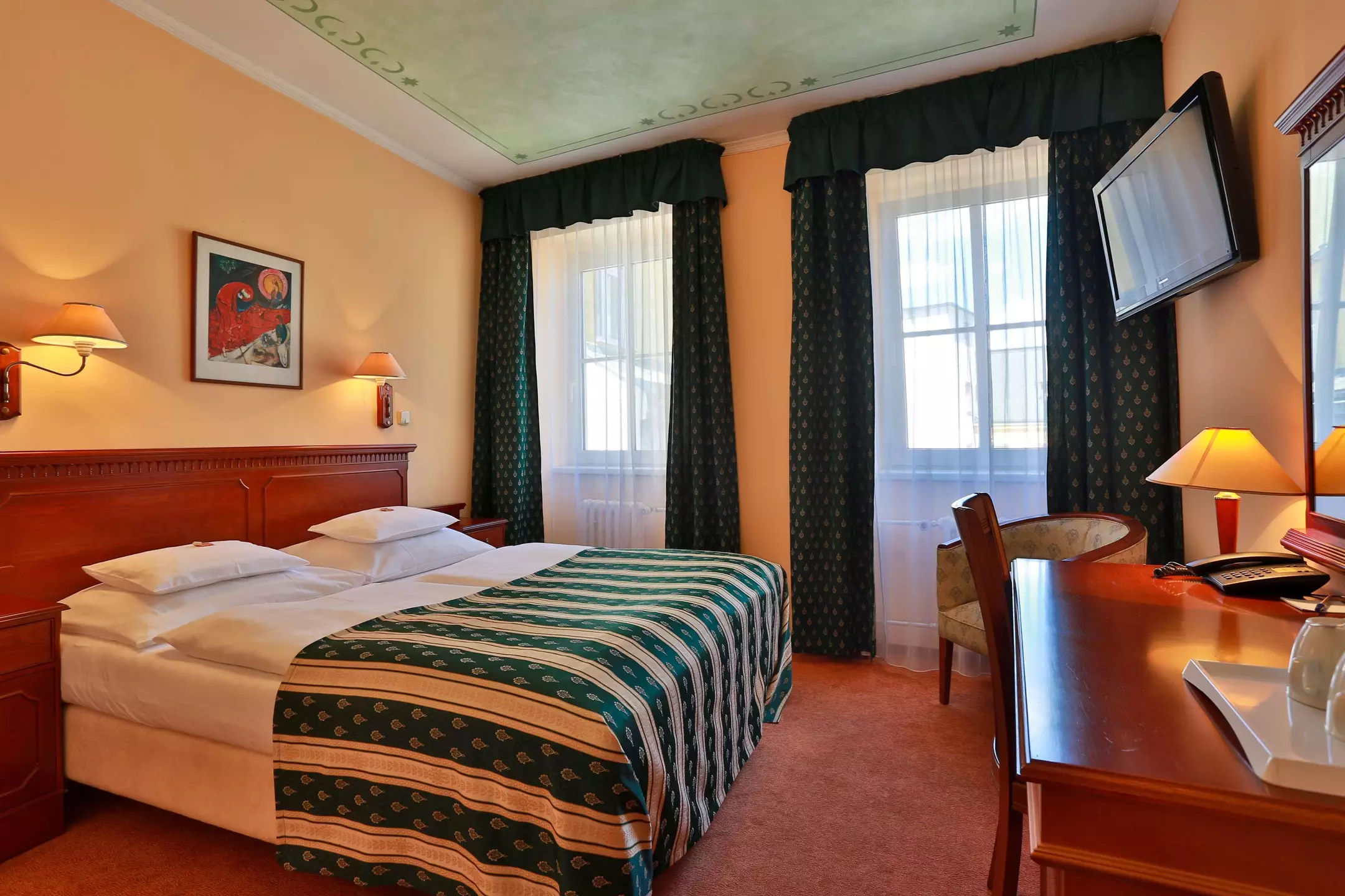 هتل Best Western Plus Hotel Meteor Plaza پراگ