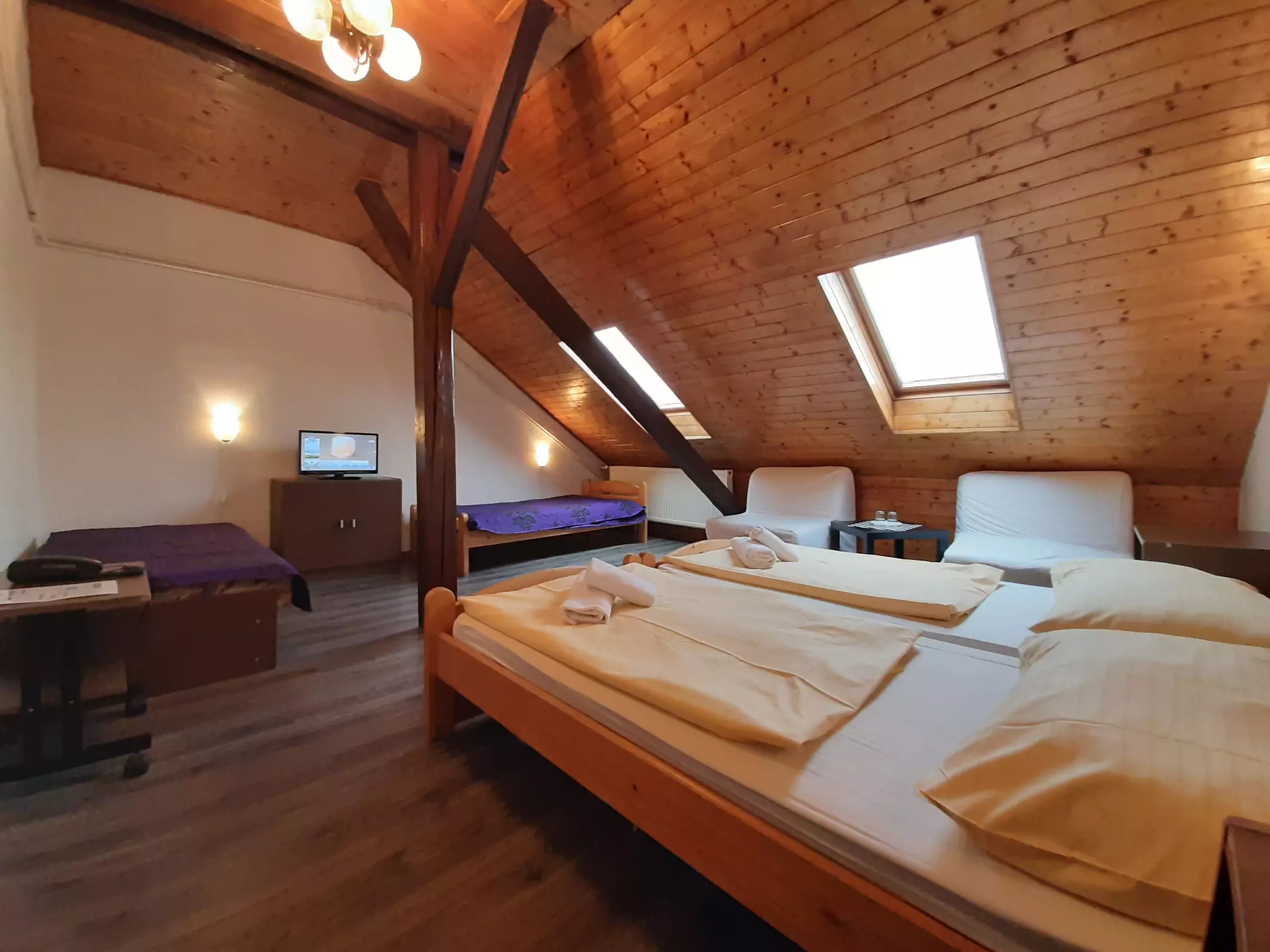 Alibaba https://cdn.alibaba.ir/ostorage/hotel-accommodation-images/6a14012261ec039ef7648df5_Prague-Olga-1.webp