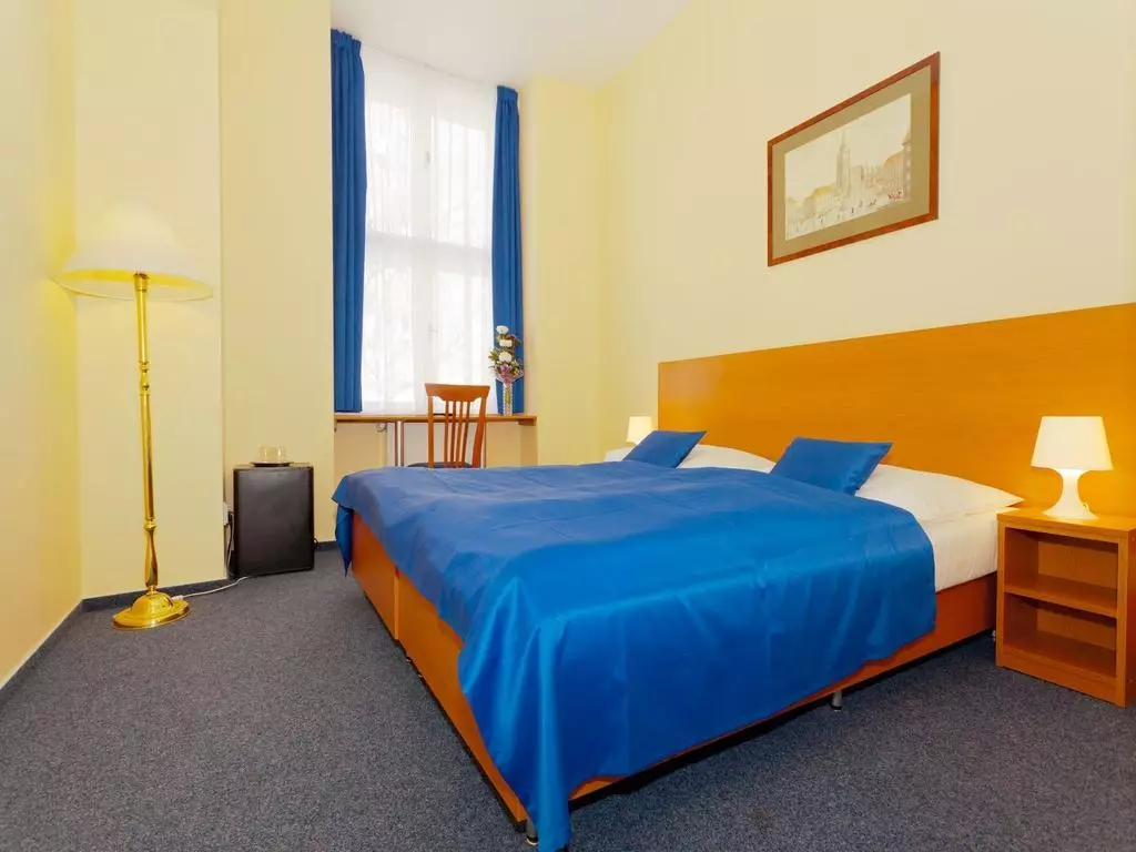 Alibaba https://cdn.alibaba.ir/ostorage/hotel-accommodation-images/6a1401ec61ec039ef7648e97_Prague-Adeba-1.webp