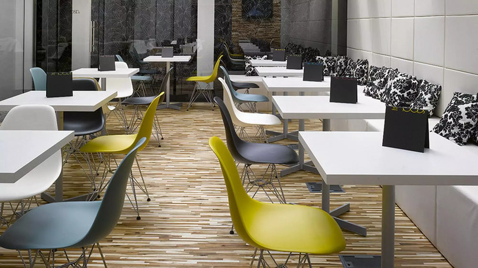 Alibaba https://cdn.alibaba.ir/ostorage/hotel-accommodation-images/6a140e9f61ec039ef76497f2_Prague-MOODs-Boutique-1.webp