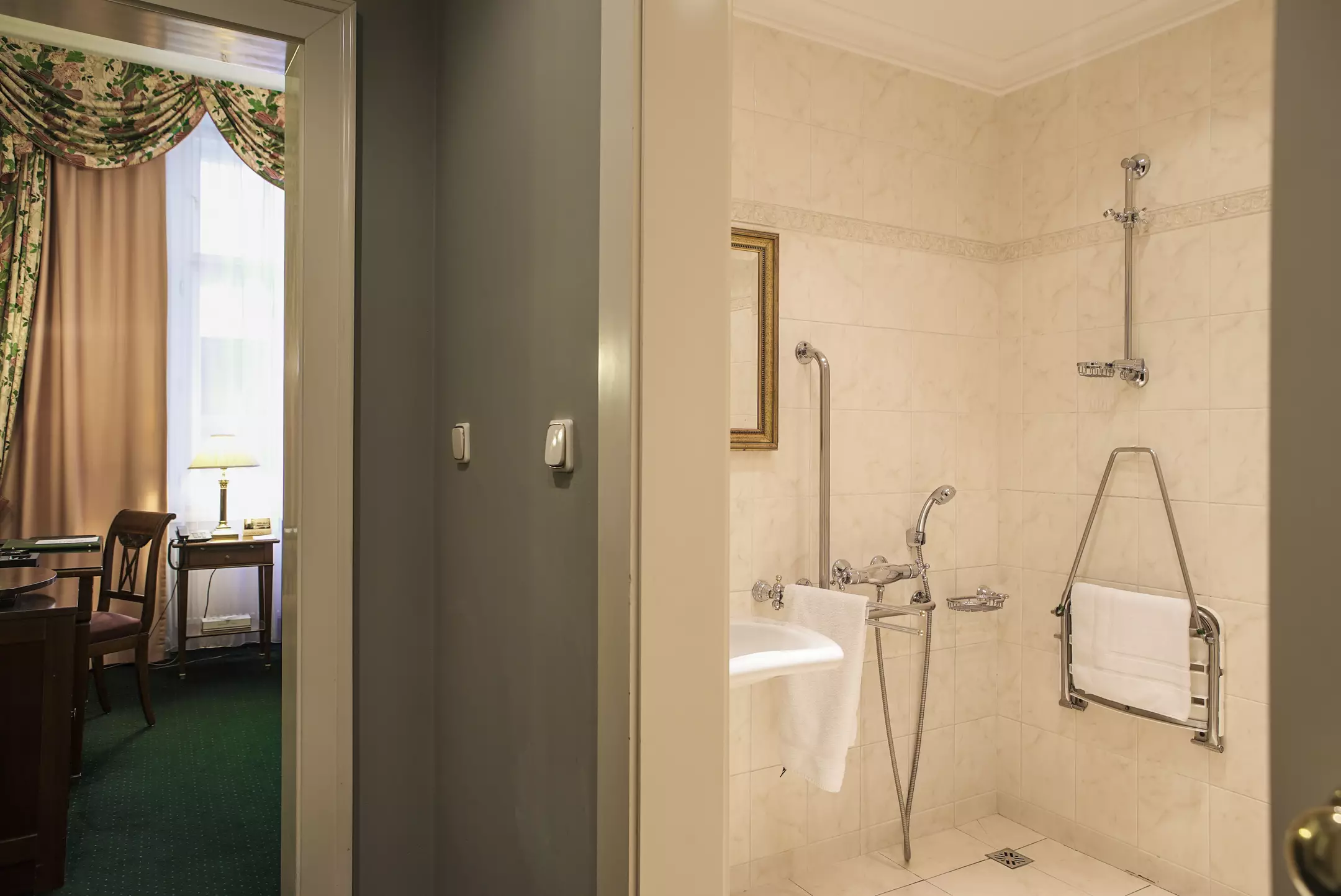 Alibaba https://cdn.alibaba.ir/ostorage/hotel-accommodation-images/6a141a3661ec039ef764a019_Prague-Liberty-1.webp