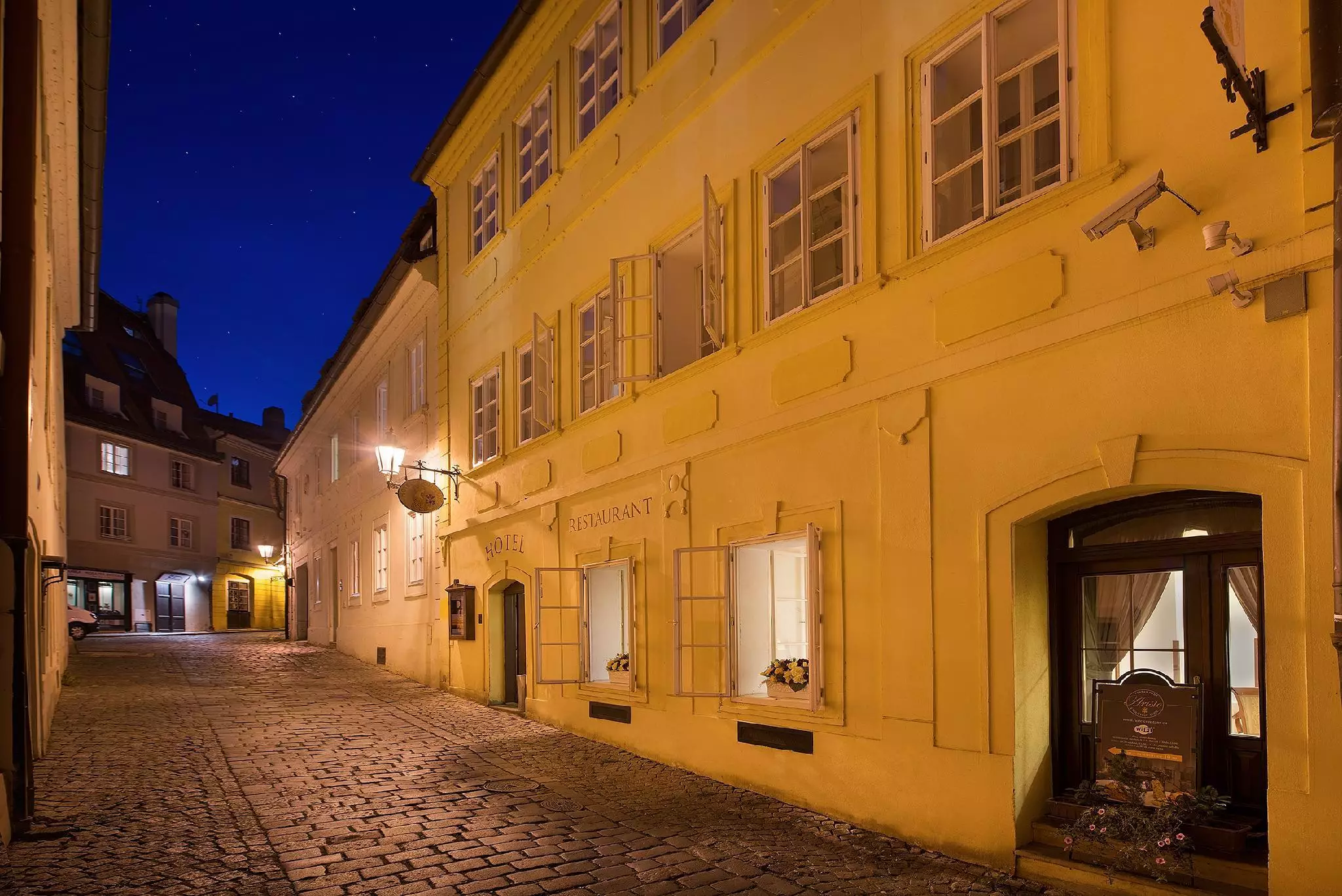 Alibaba https://cdn.alibaba.ir/ostorage/hotel-accommodation-images/6a141b0261ec039ef764a09f_Prague-Boutique-Hotel-Constans-1.webp
