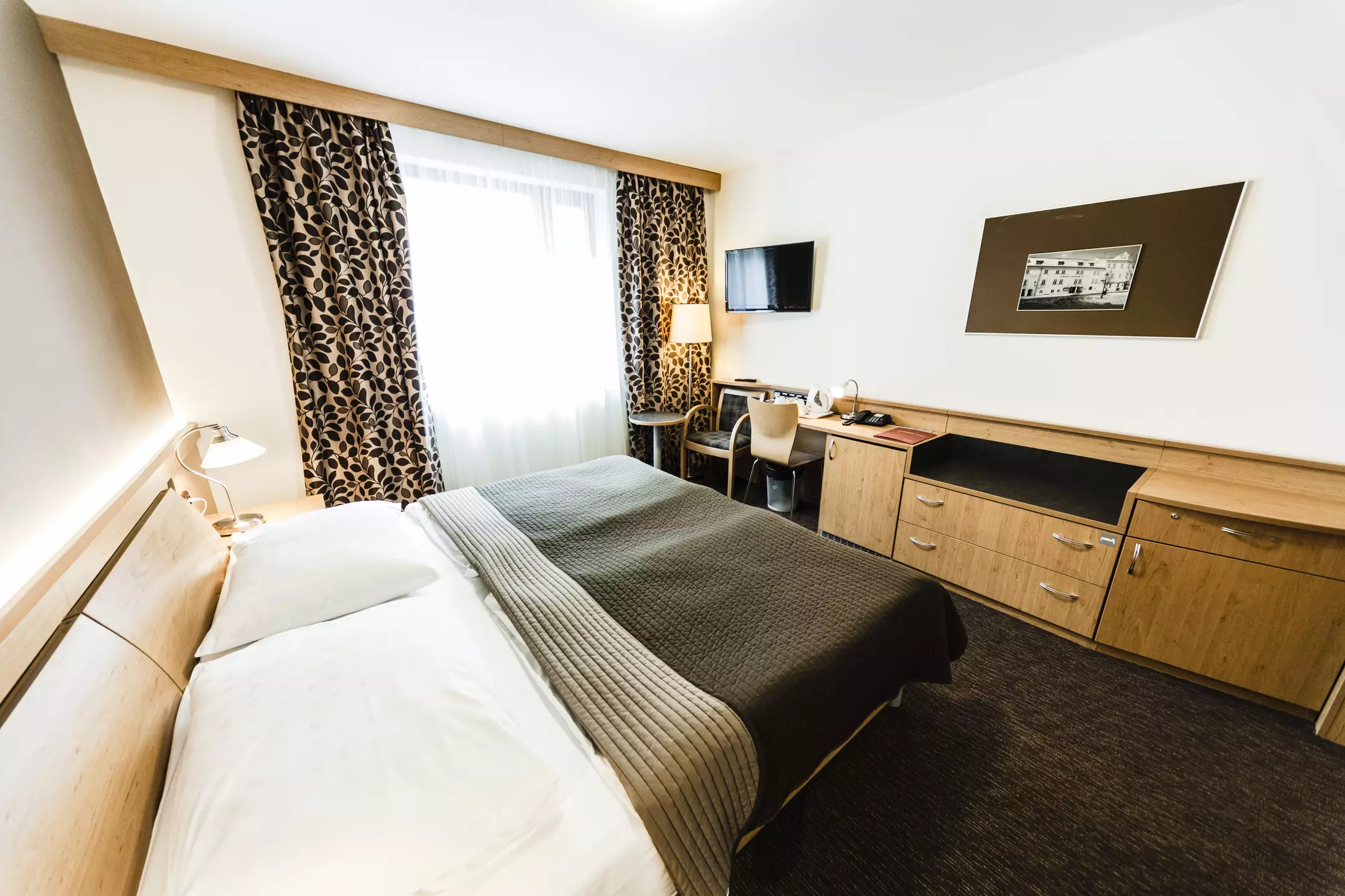 Alibaba https://cdn.alibaba.ir/ostorage/hotel-accommodation-images/6a1437d061ec039ef764b5c6_Prague-Archibald-City-1.webp