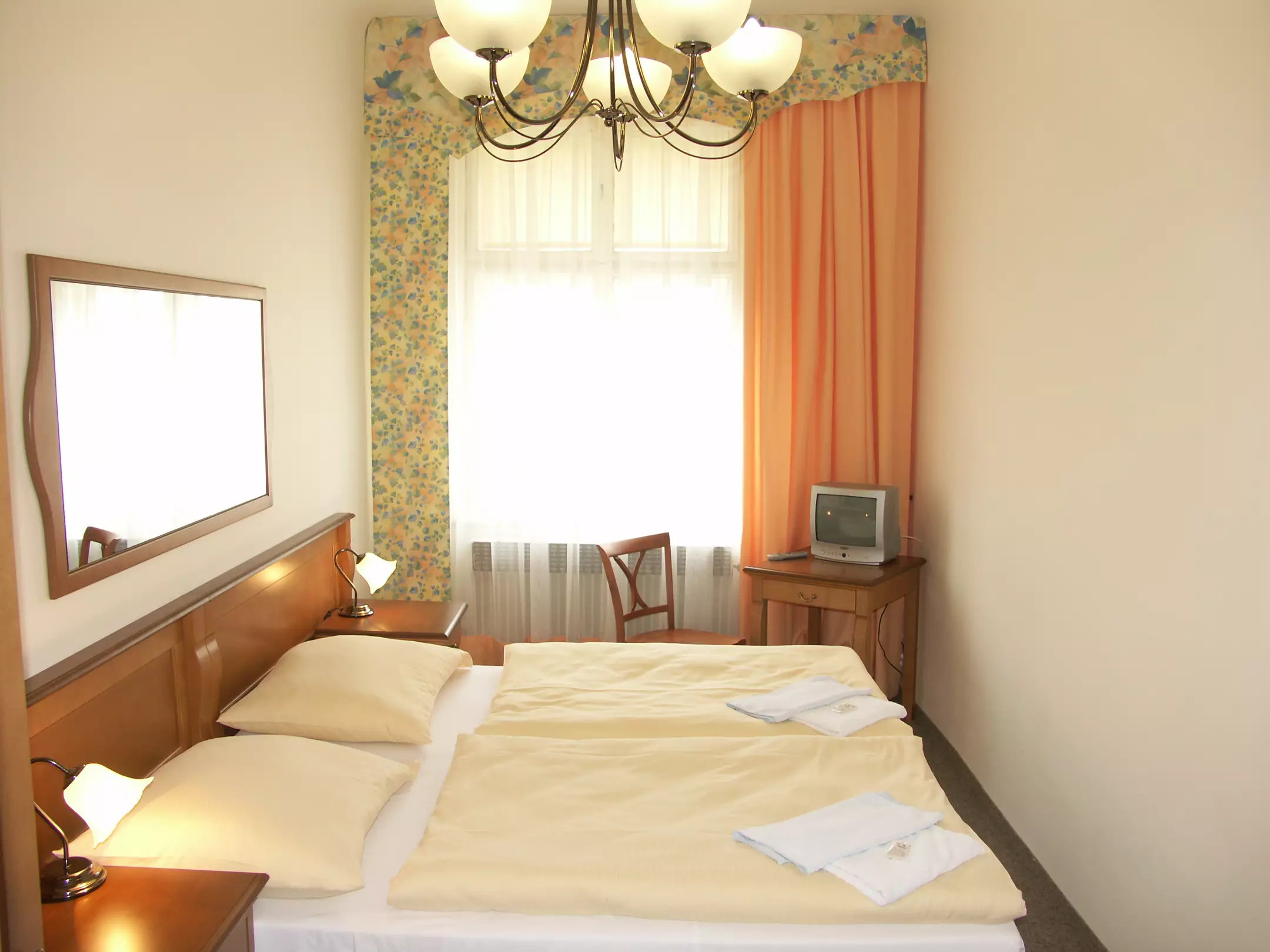 Alibaba https://cdn.alibaba.ir/ostorage/hotel-accommodation-images/6a143daf61ec039ef764b9b5_Prague-Brezina-1.webp