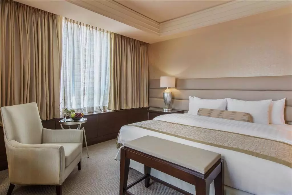 هتل Crimson Hotel Filinvest City Manila Muntinlupa City