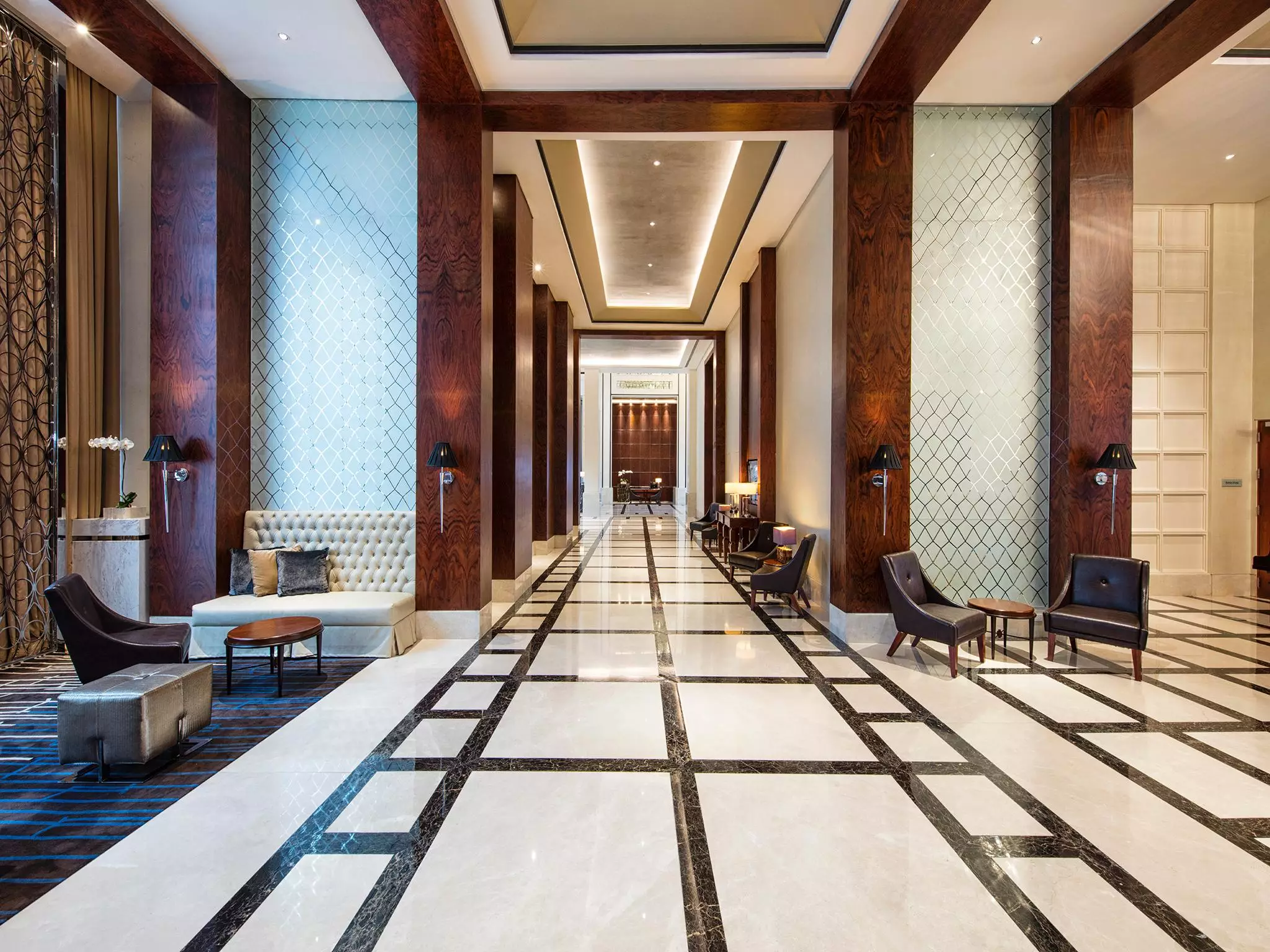 Alibaba https://cdn.alibaba.ir/ostorage/hotel-accommodation-images/6a3aa716ece37da9b7c79d7a_Makati-Makati-Diamond-Residences-0.webp