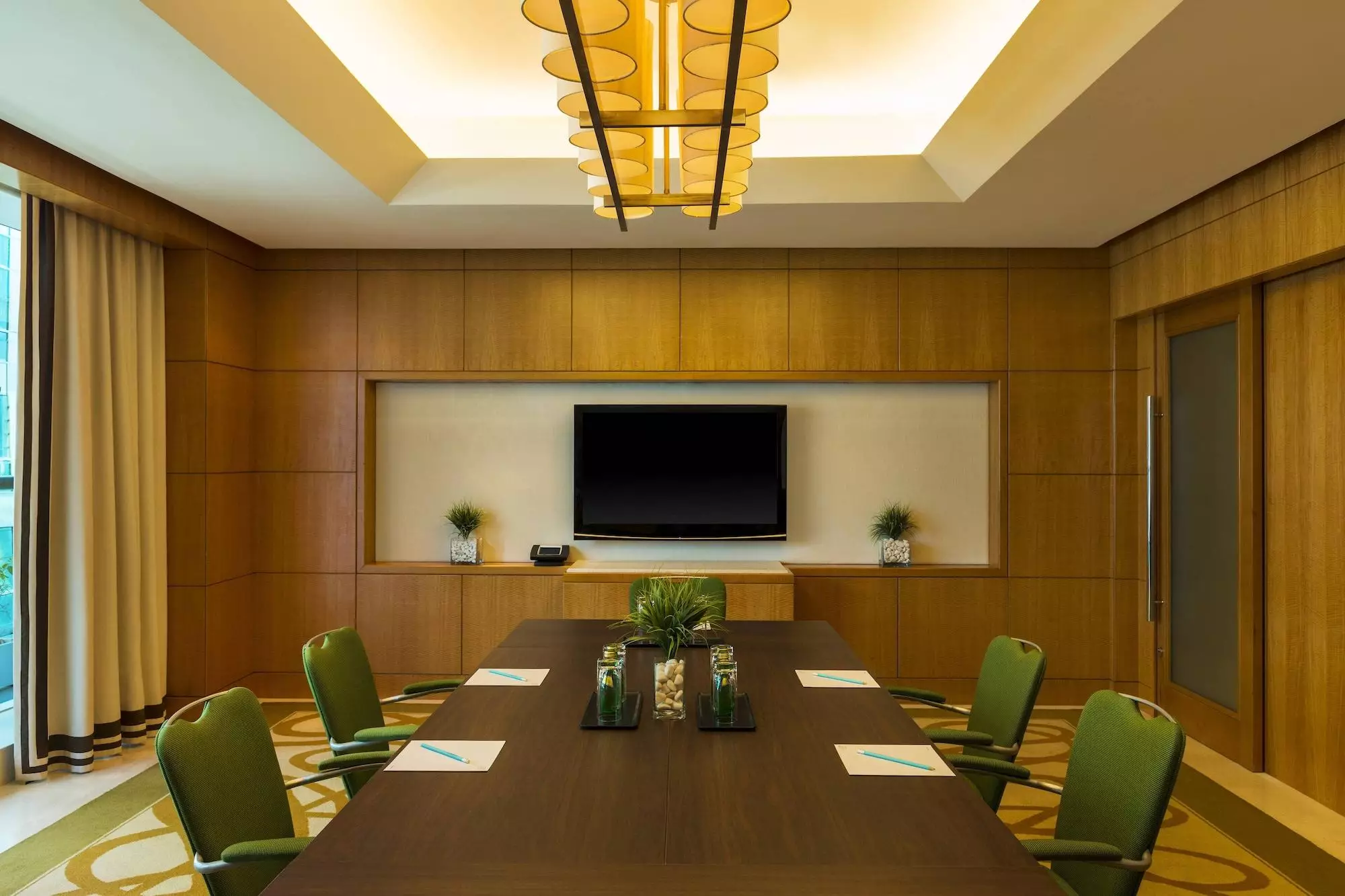 هتل Hospitality Inn لاهور