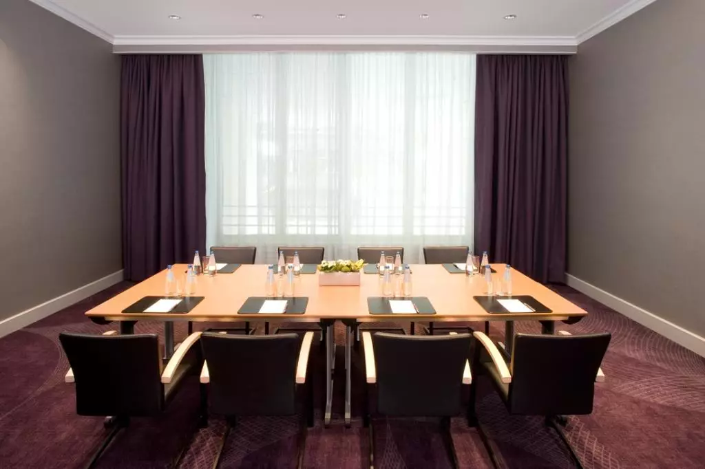Alibaba https://cdn.alibaba.ir/ostorage/hotel-accommodation-images/6a3af1c3ece37da9b7c7d6b6_Warsaw-Sheraton-Warsaw-0.webp