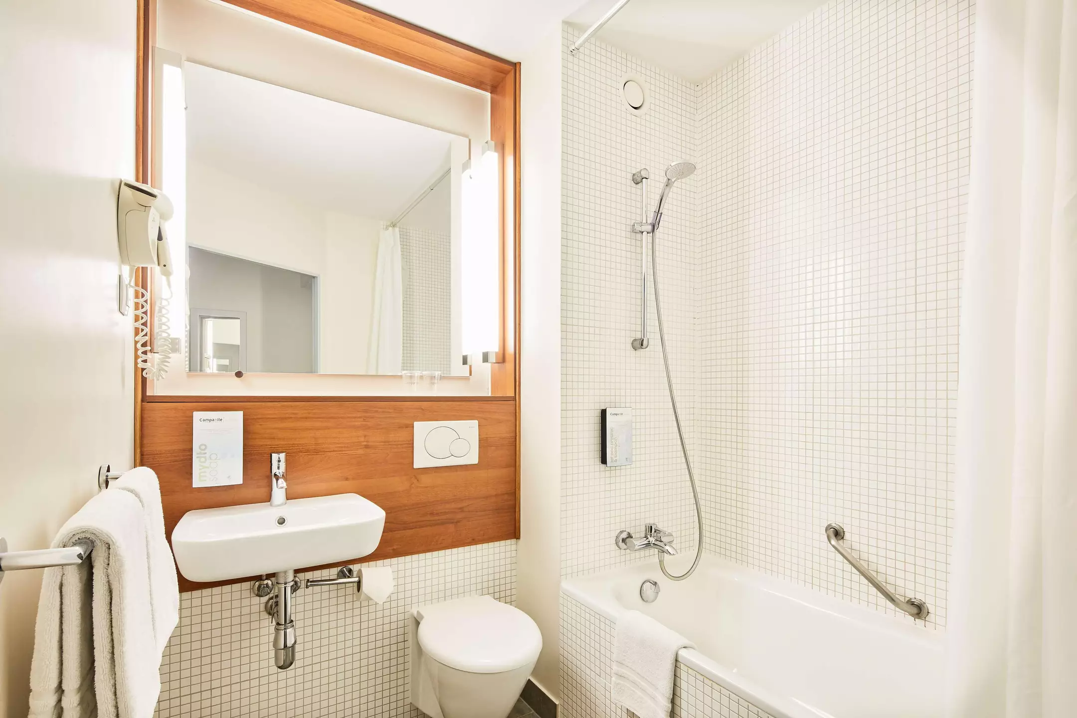 هتل Hotel Campanile Lodz لودز