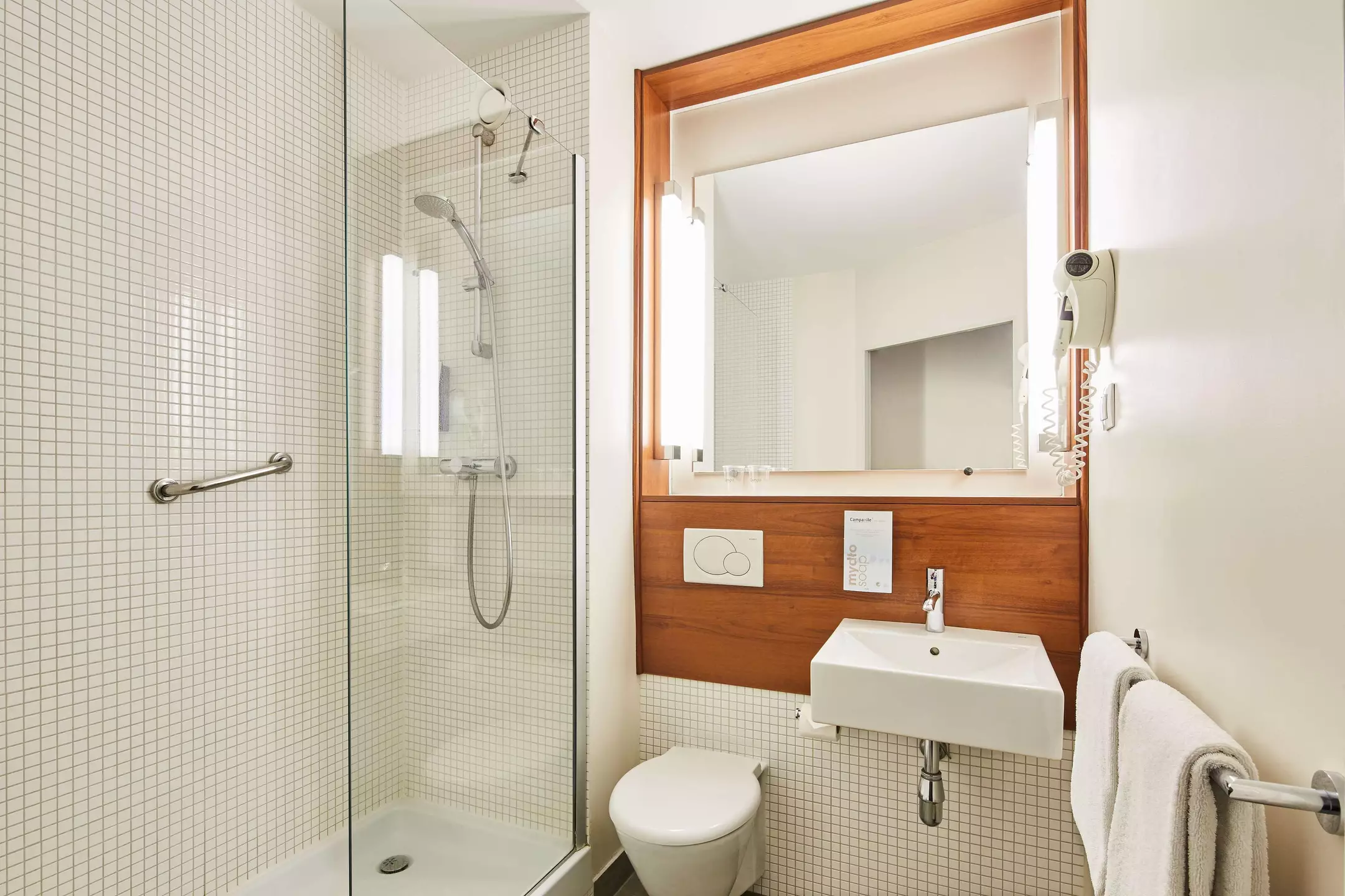 هتل Hotel Campanile Lodz لودز