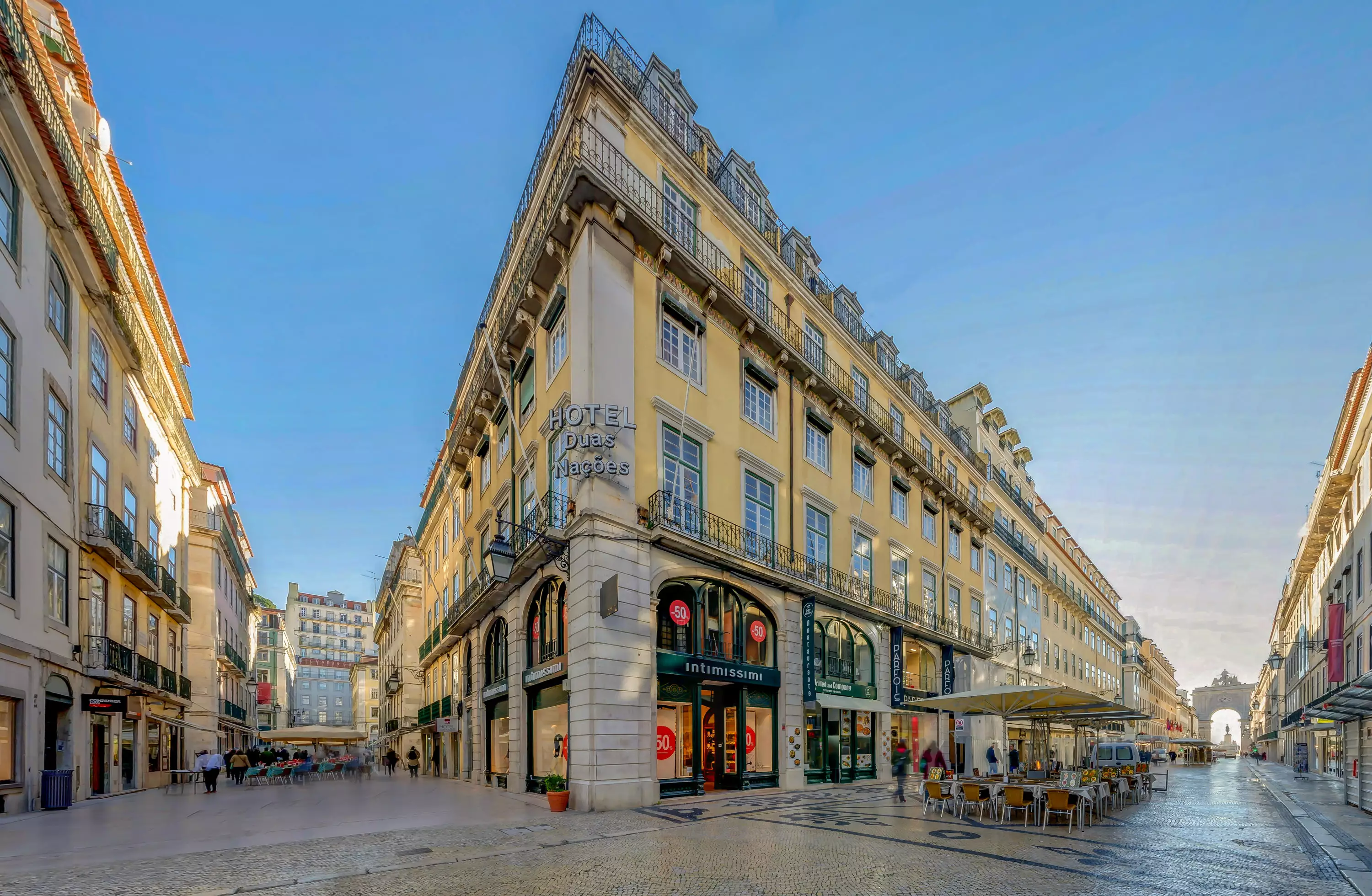 Alibaba https://cdn.alibaba.ir/ostorage/hotel-accommodation-images/6a3bbc4eece37da9b7c867d8_Lisbon-Duas-Nacoes-0.webp
