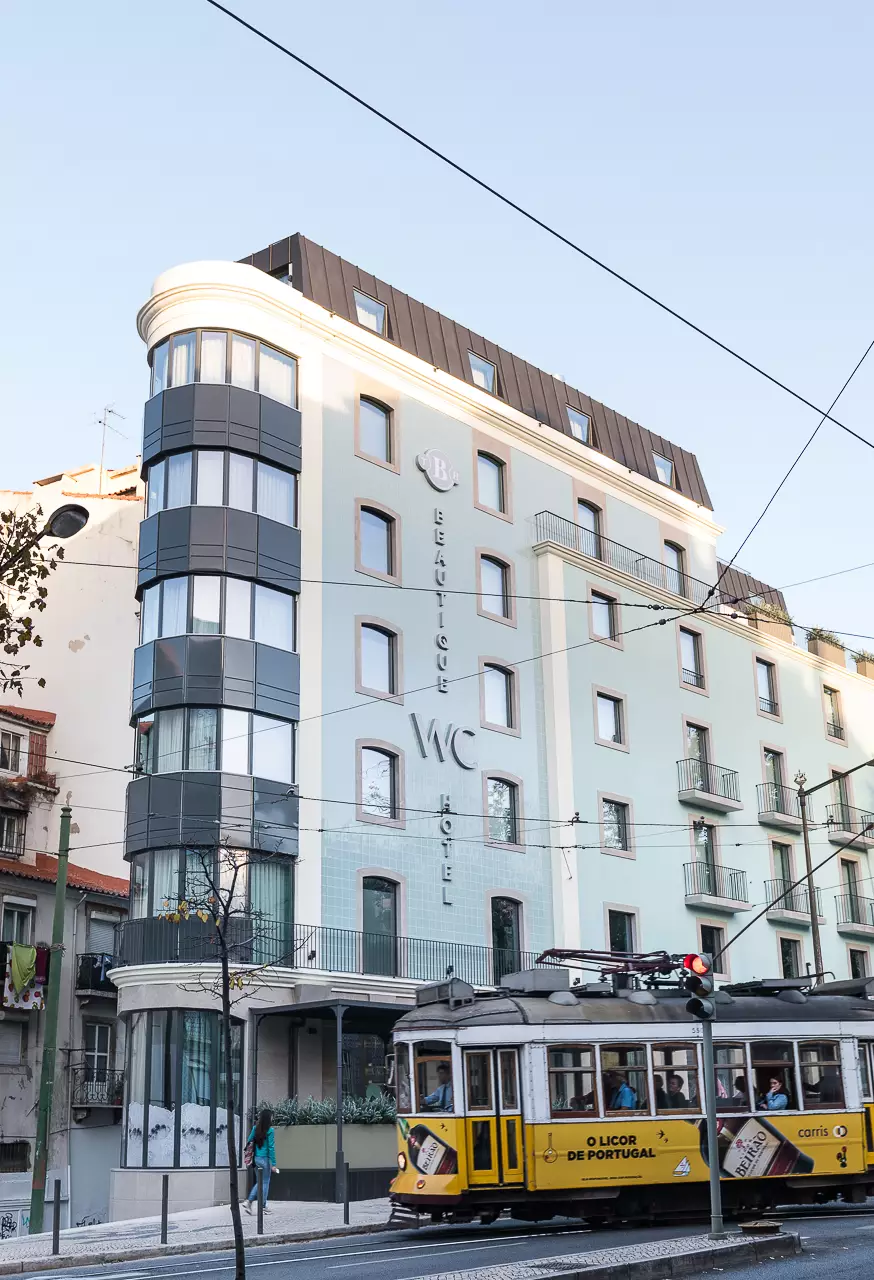Alibaba https://cdn.alibaba.ir/ostorage/hotel-accommodation-images/6a3bc0e1ece37da9b7c86b1d_Lisbon-WC-Beautique-Hotel-0.webp