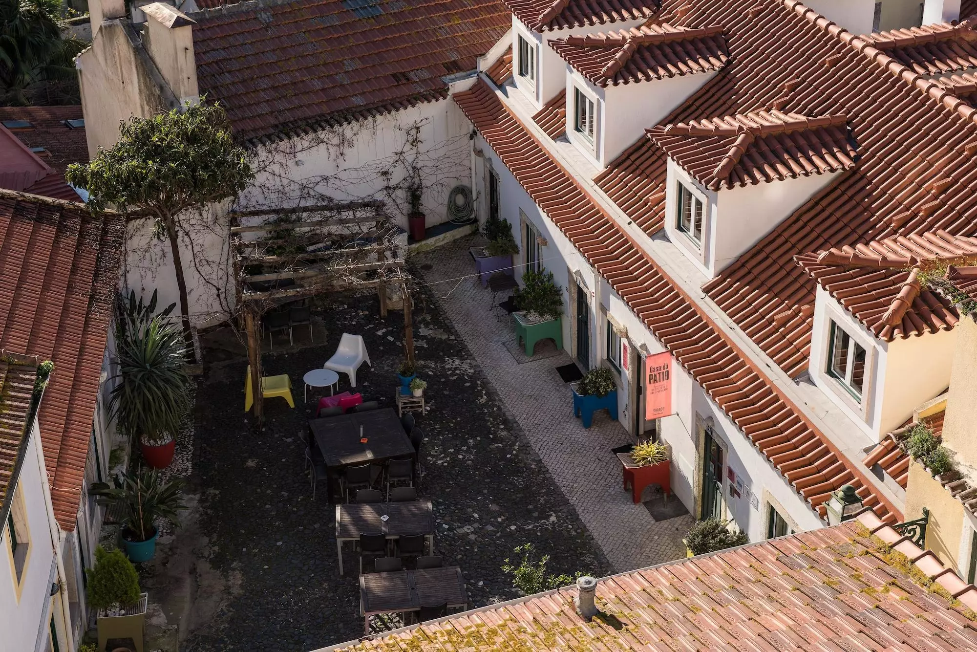 Alibaba https://cdn.alibaba.ir/ostorage/hotel-accommodation-images/6a3bfb7fece37da9b7c895b7_Lisbon-Casa-do-Patio-Bed--Breakfast-0.webp