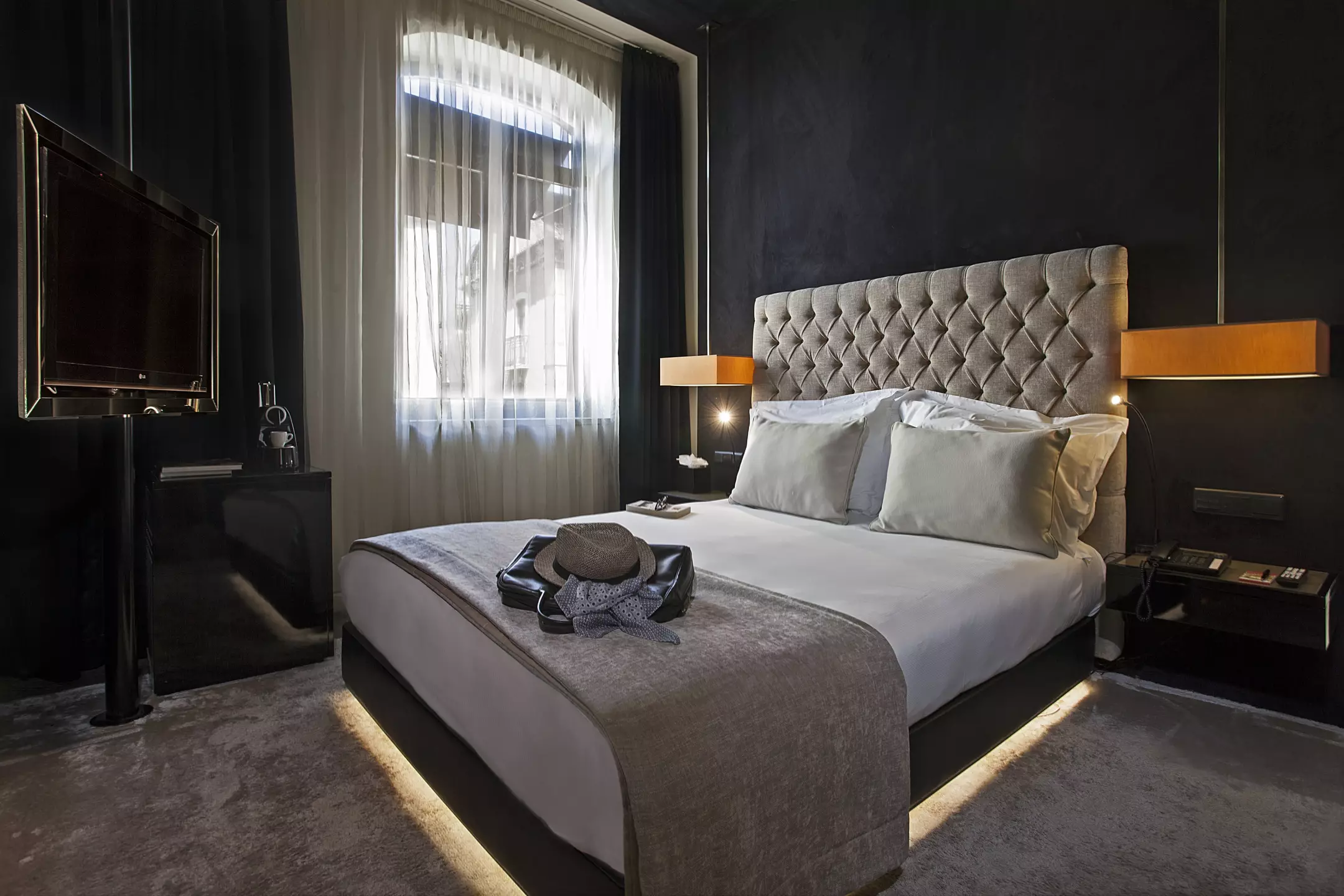 هتل 9 Hotel Mercy لیسبون