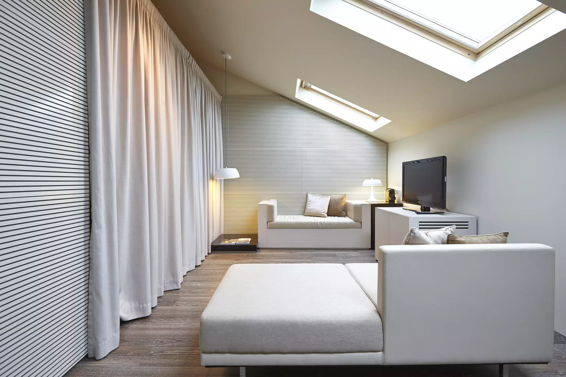 هتل 9 Hotel Mercy لیسبون