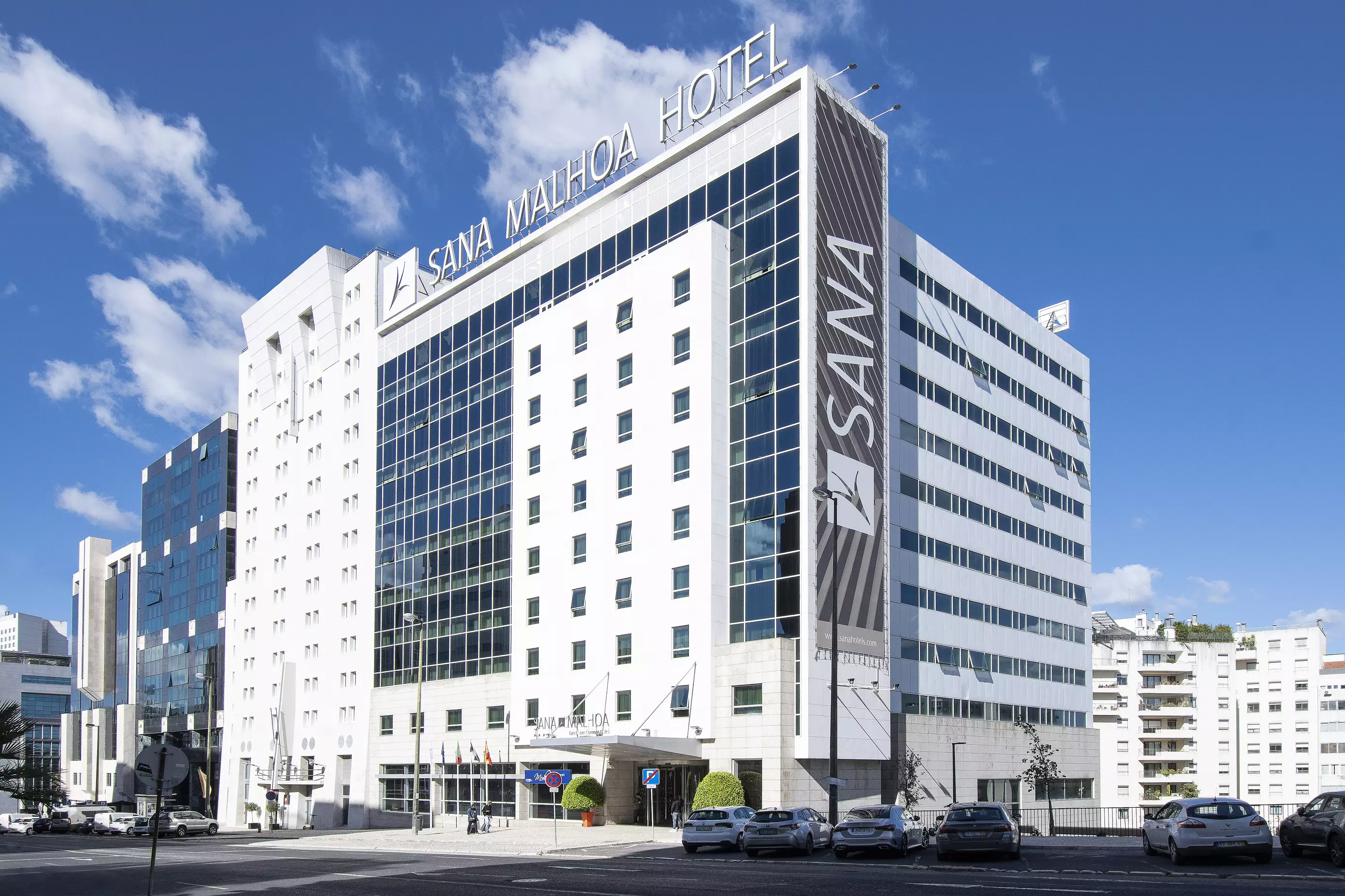 Alibaba https://cdn.alibaba.ir/ostorage/hotel-accommodation-images/6a3c09beece37da9b7c89fc2_Lisbon-SANA-Malhoa-Hotel-0.webp